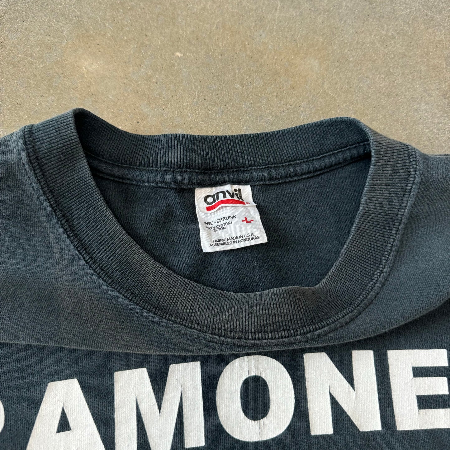 Vintage 1999 Faded Ramones T-Shirt