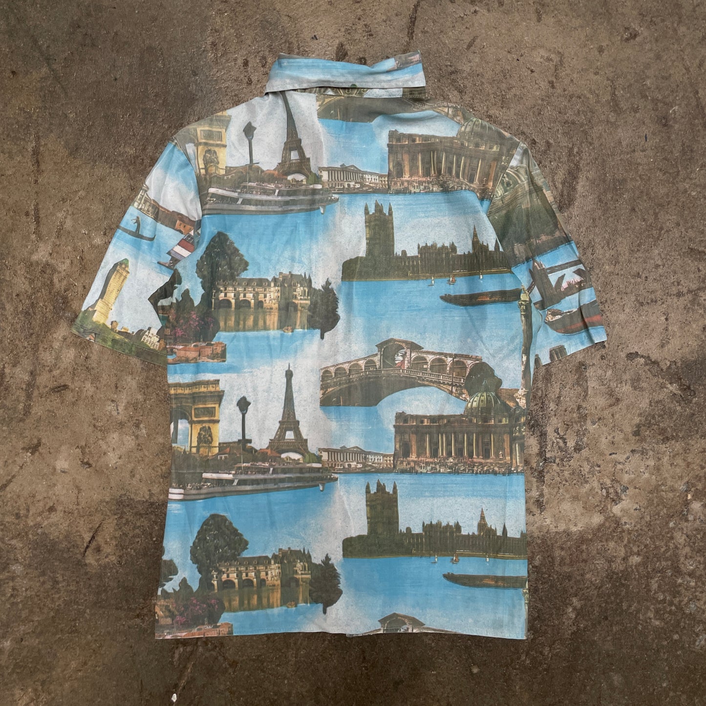1970s Europe Tourist All Over Print Button-Up Shirt