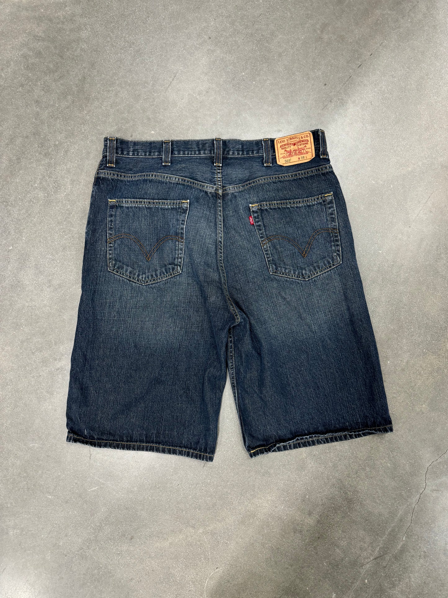 Vintage Y2K Levi’s Baggy Jorts [36]