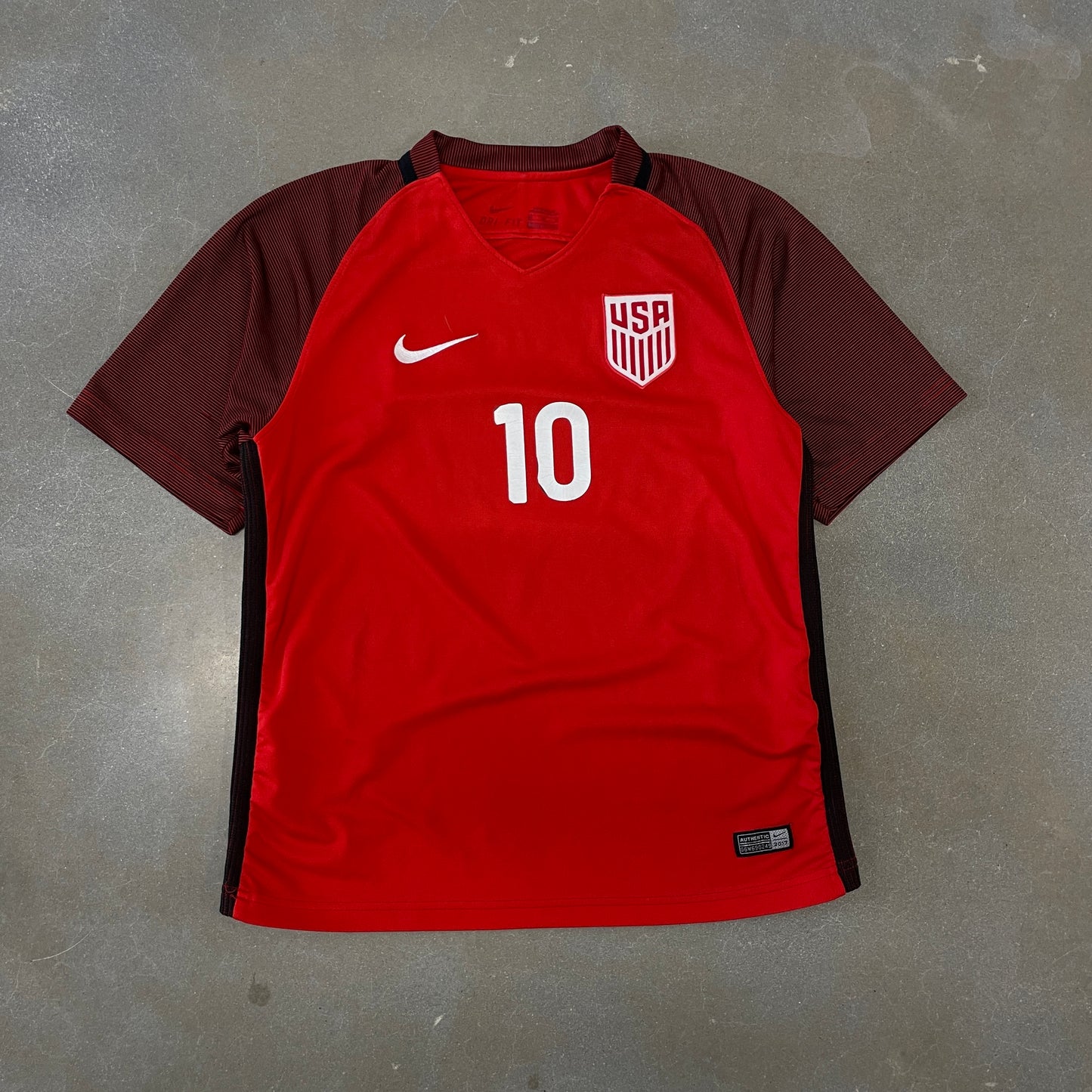 Y2K Nike USA #10 Jersey