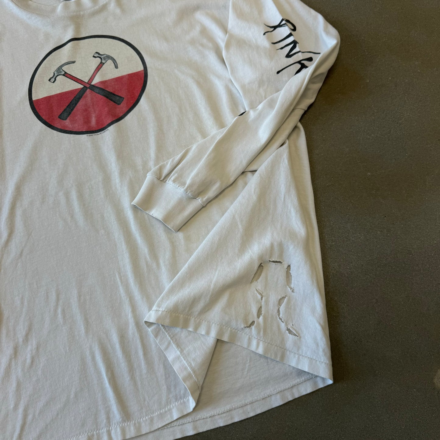 Vintage Y2K Distressed Pink Floyd Longsleeve T-Shirt [XL]