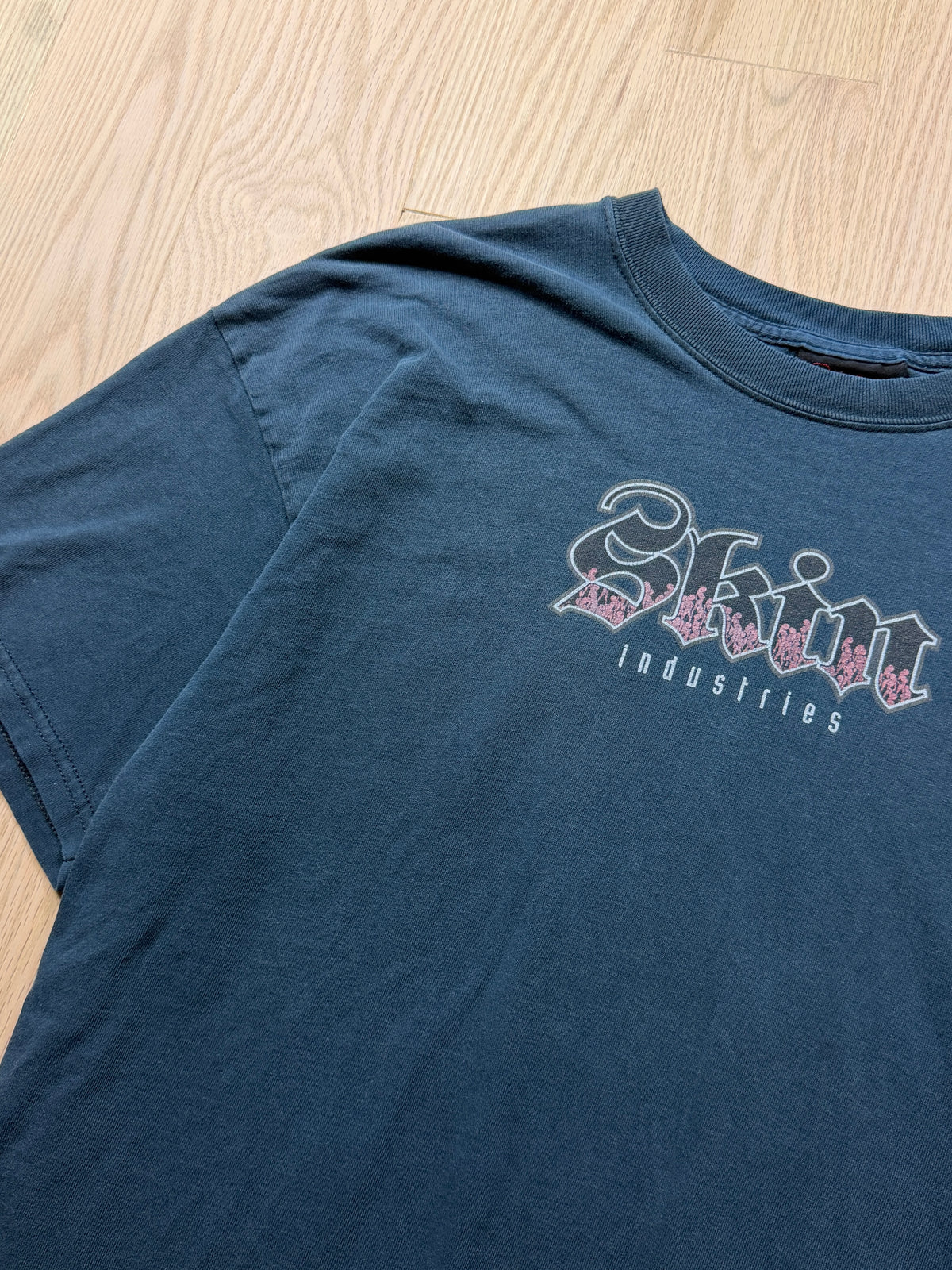 2000s Skin Indsutries T-Shirt [XL]