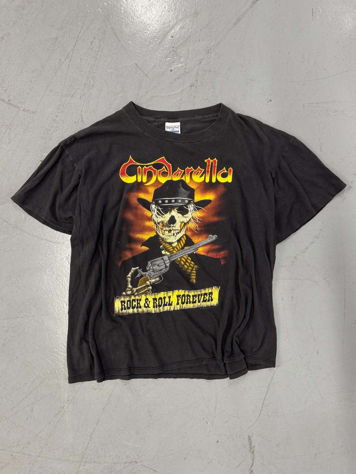 1988 Cinderella Long Cold Winter Tour Rock Band T-Shirt [XL]
