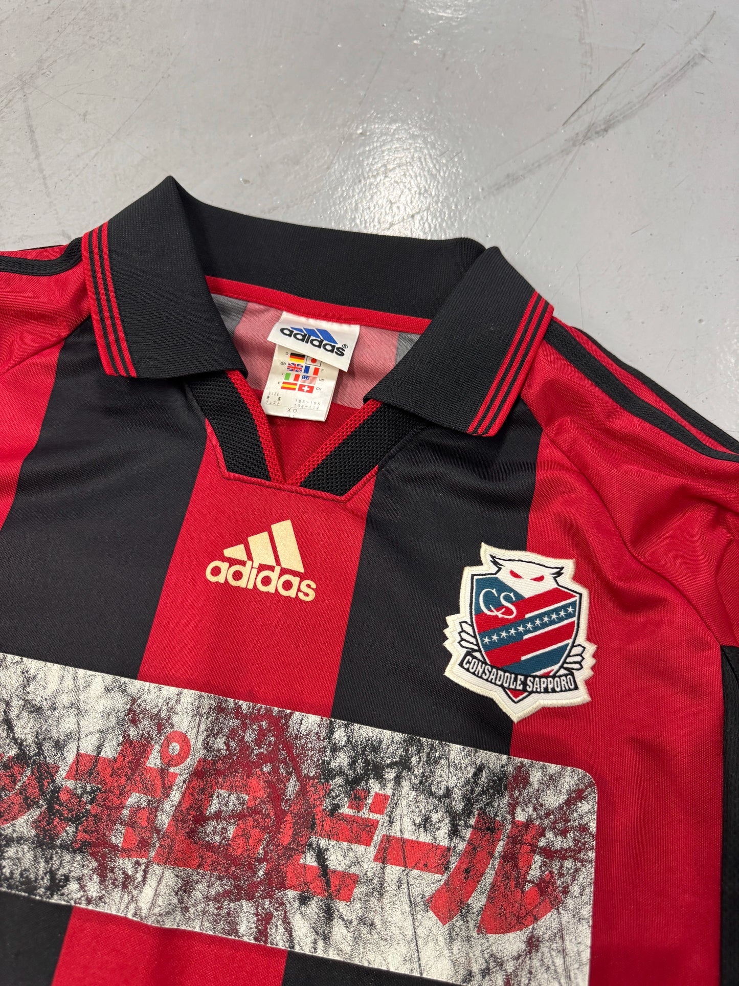 1998 SIGNED Adidas Consadole Sapporo HOKUTO #17 Japanese Football Jersey [L]