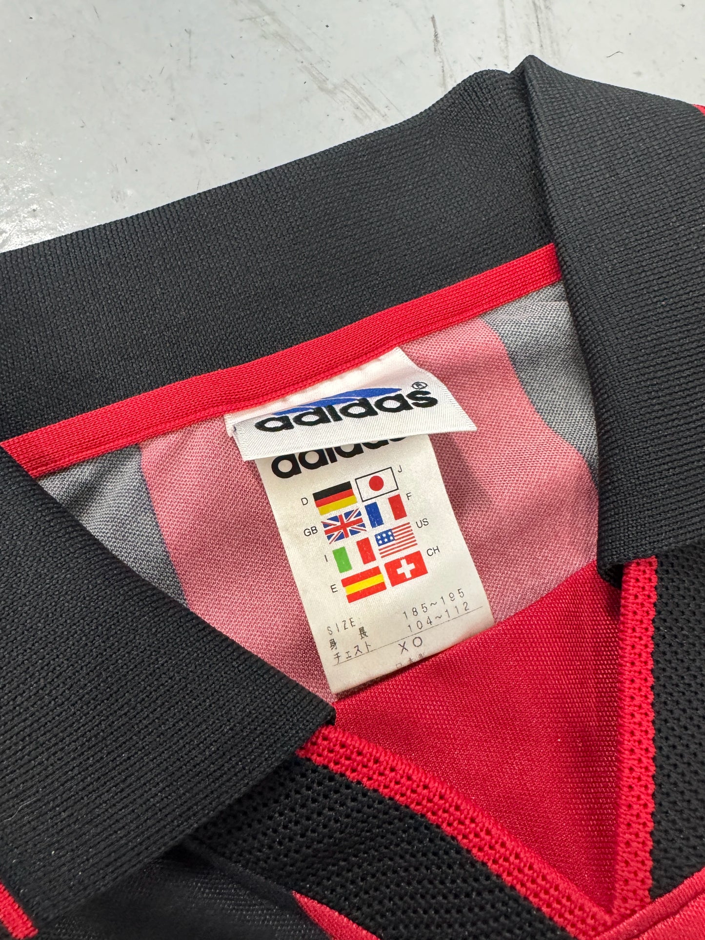 1998 SIGNED Adidas Consadole Sapporo HOKUTO #17 Japanese Football Jersey [L]