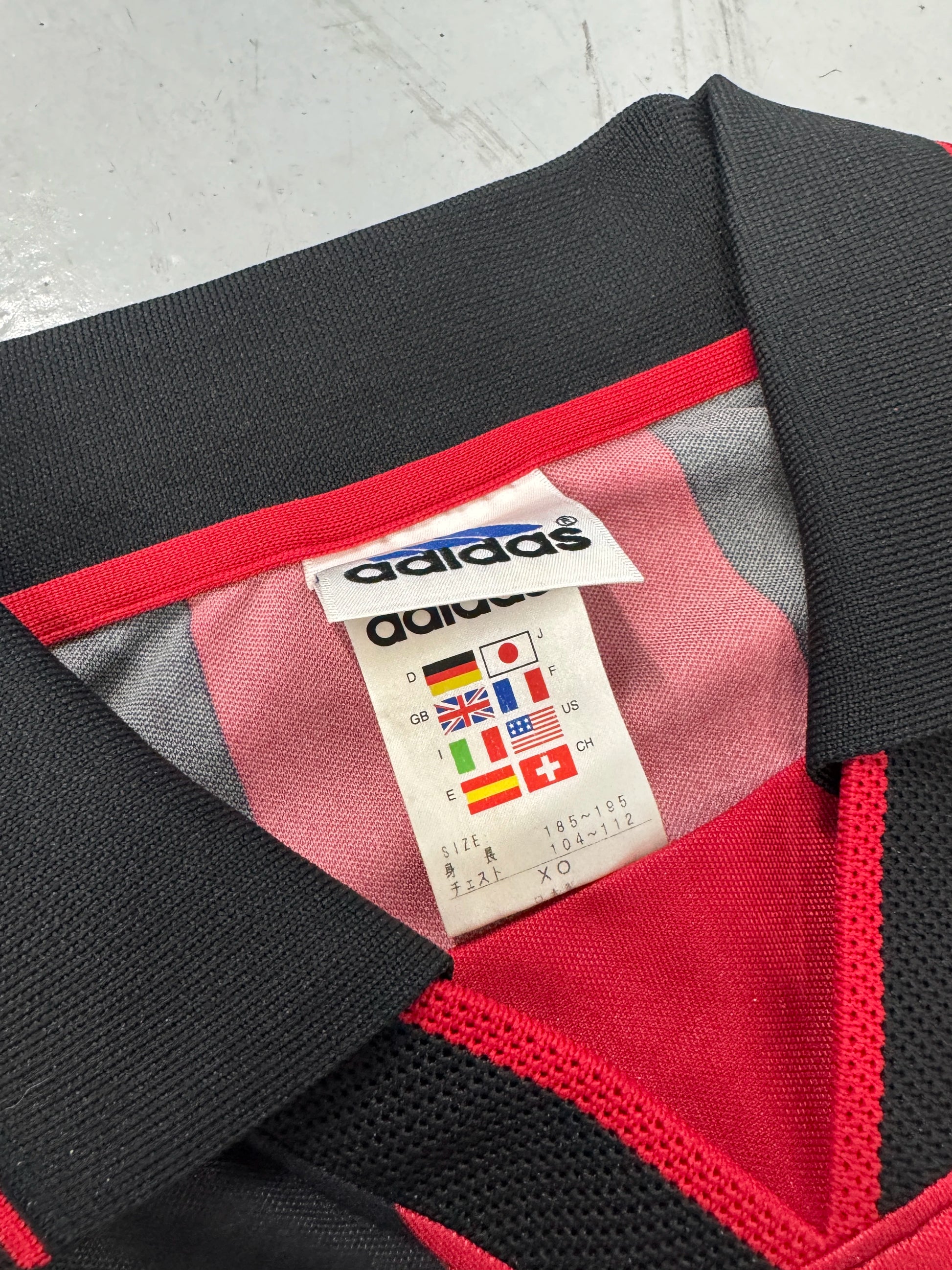 1998 SIGNED Adidas Consadole Sapporo HOKUTO #17 Japanese Football Jersey [L]