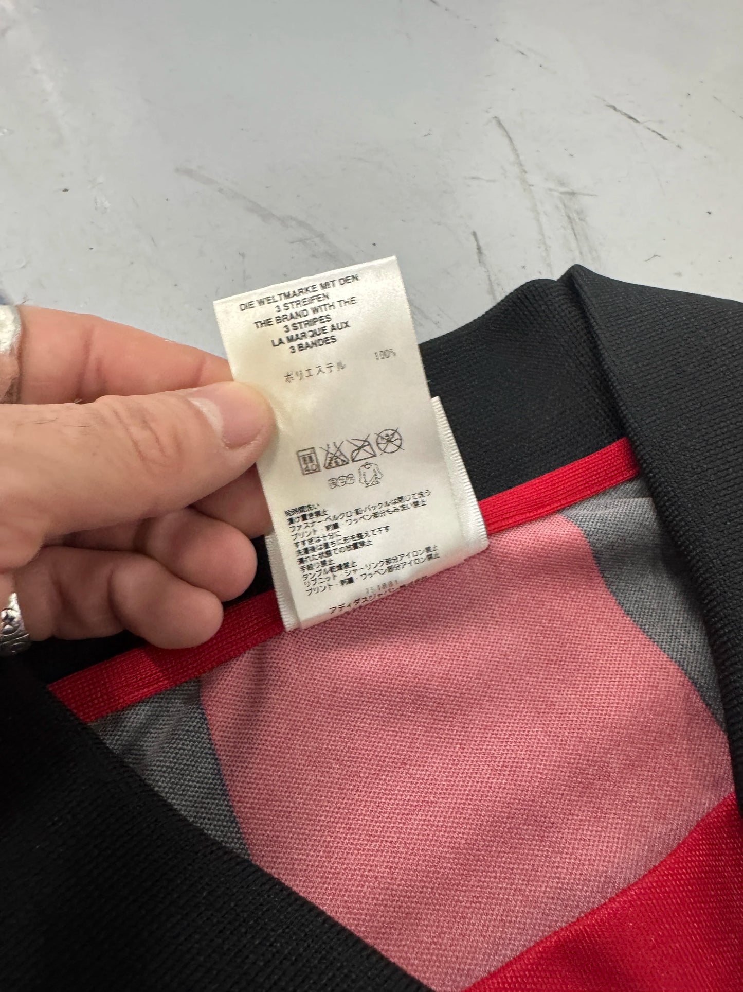 1998 SIGNED Adidas Consadole Sapporo HOKUTO #17 Japanese Football Jersey [L]