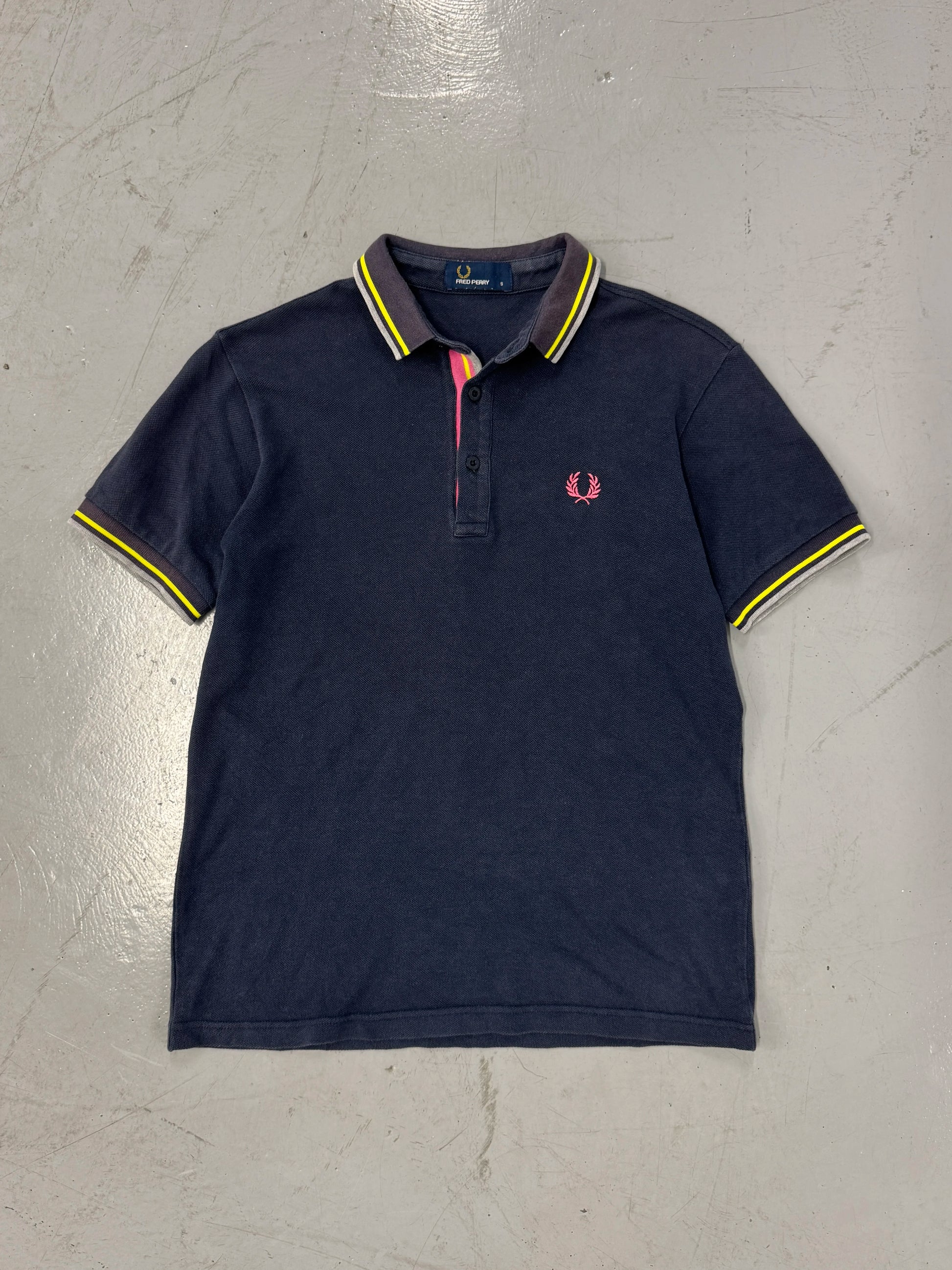 2000s Fred Perry Navy/Pink Polo Shirt [S]