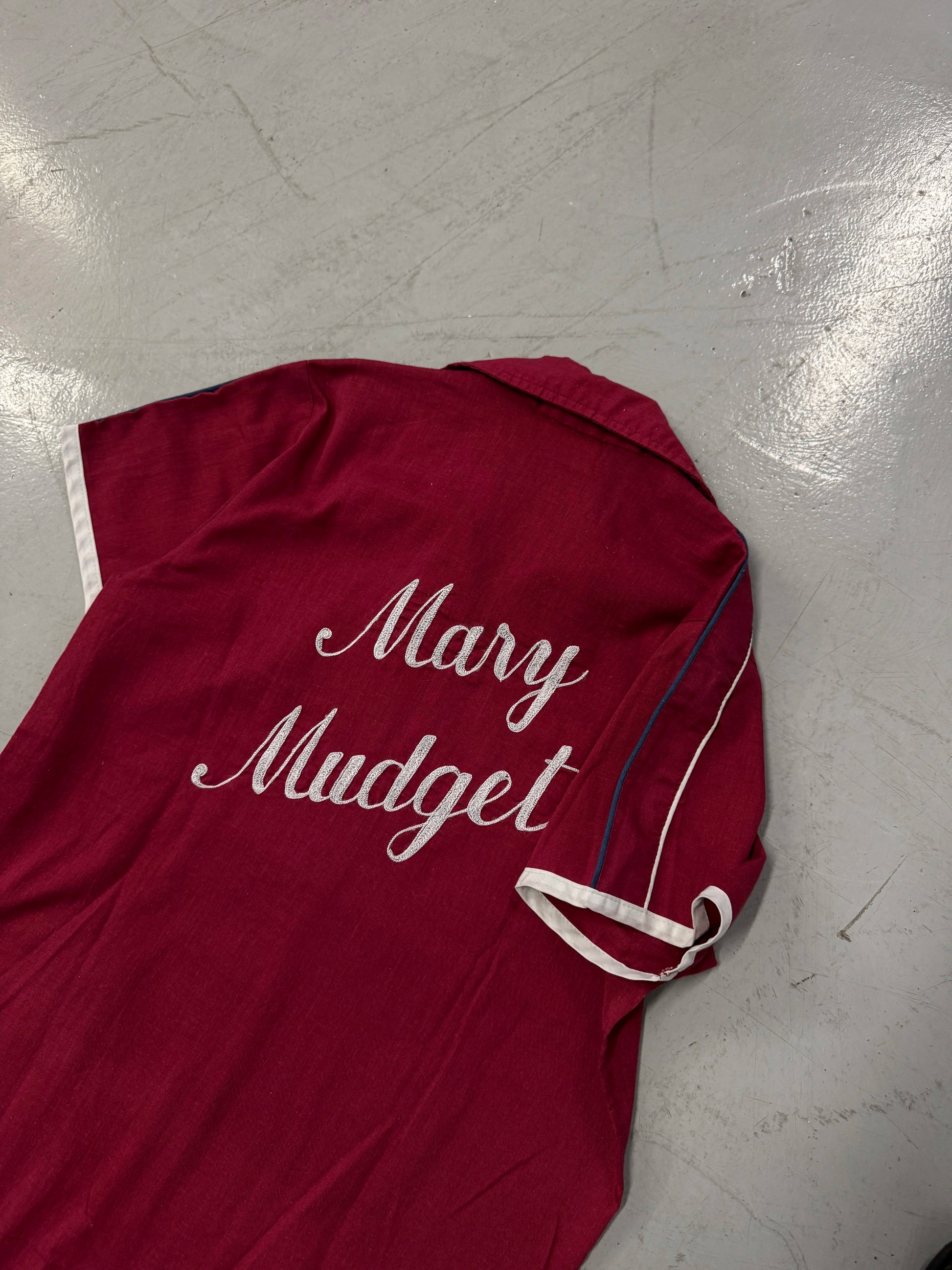 1960s King Louie Red Chainstitch Bowling Shirt "Mary Mudgett" [XS]