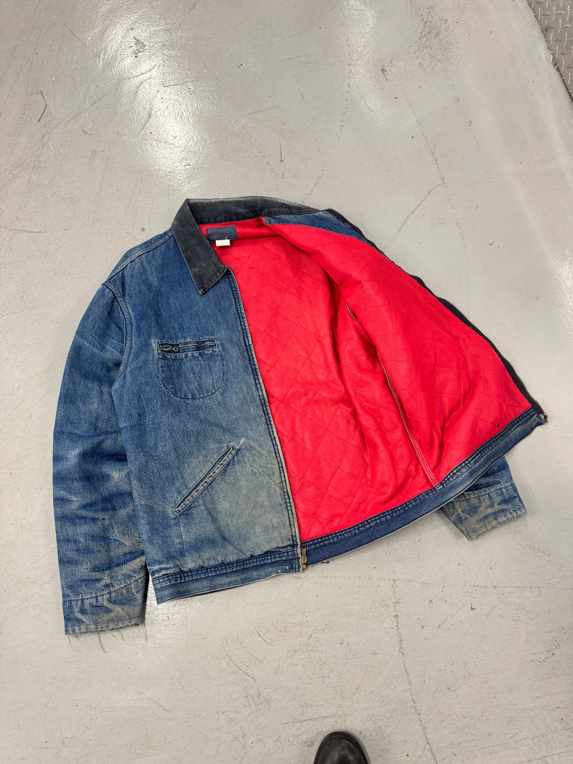 1980s Distressed Faded Cord Collar Denim Work Jacket w/ Red Quilted Lining [L]