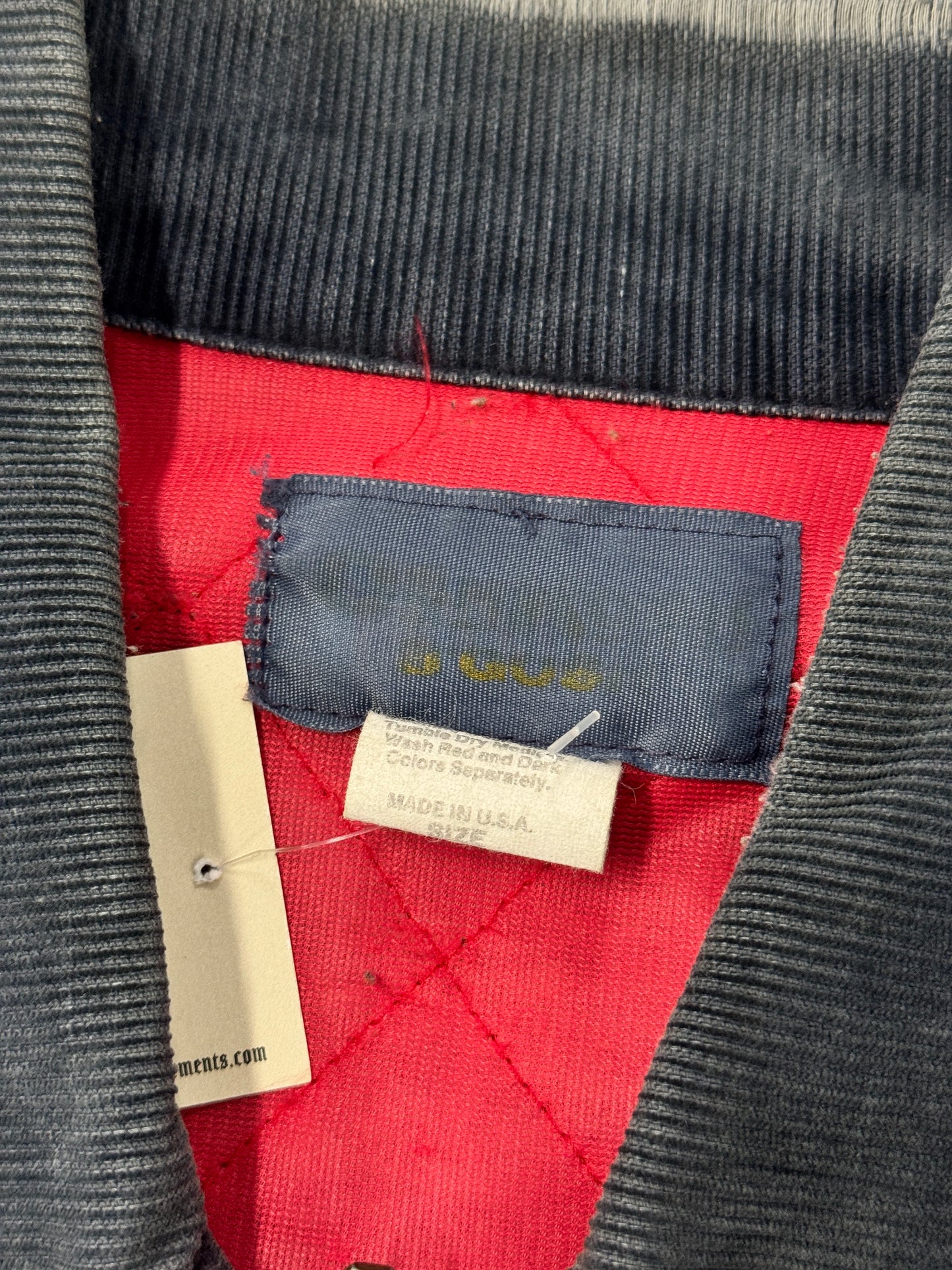 1980s Distressed Faded Cord Collar Denim Work Jacket w/ Red Quilted Lining [L]
