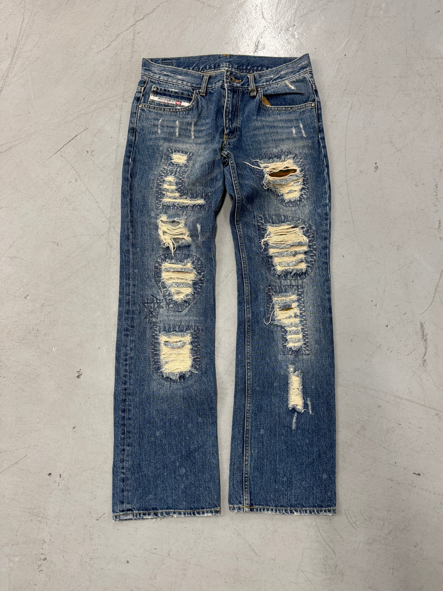 Nicole Club For Men Distressed Straight Leg Denim w/ Camo [32]