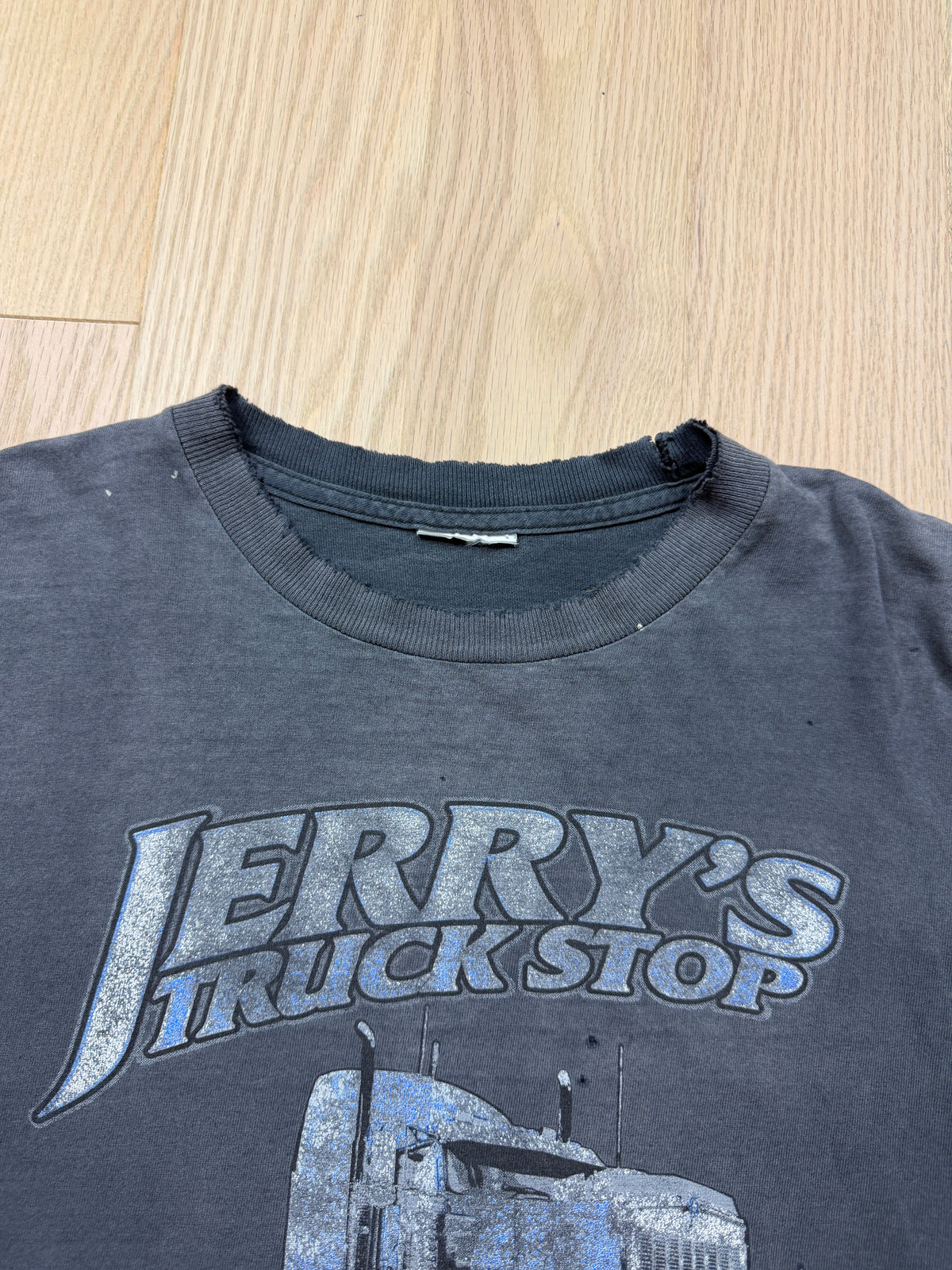 1990s Thrashed Truck T-Shirt [XL]