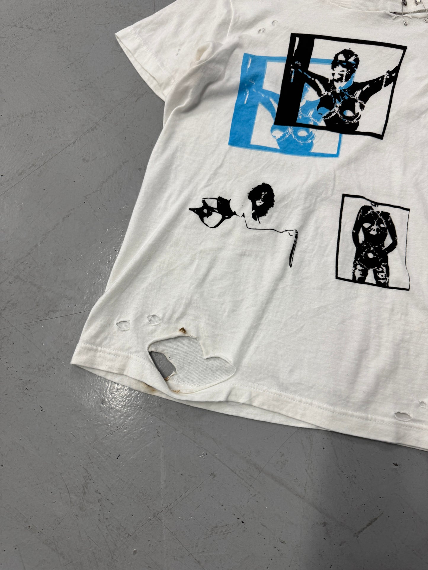 The Cast Distressed Shirt [S]