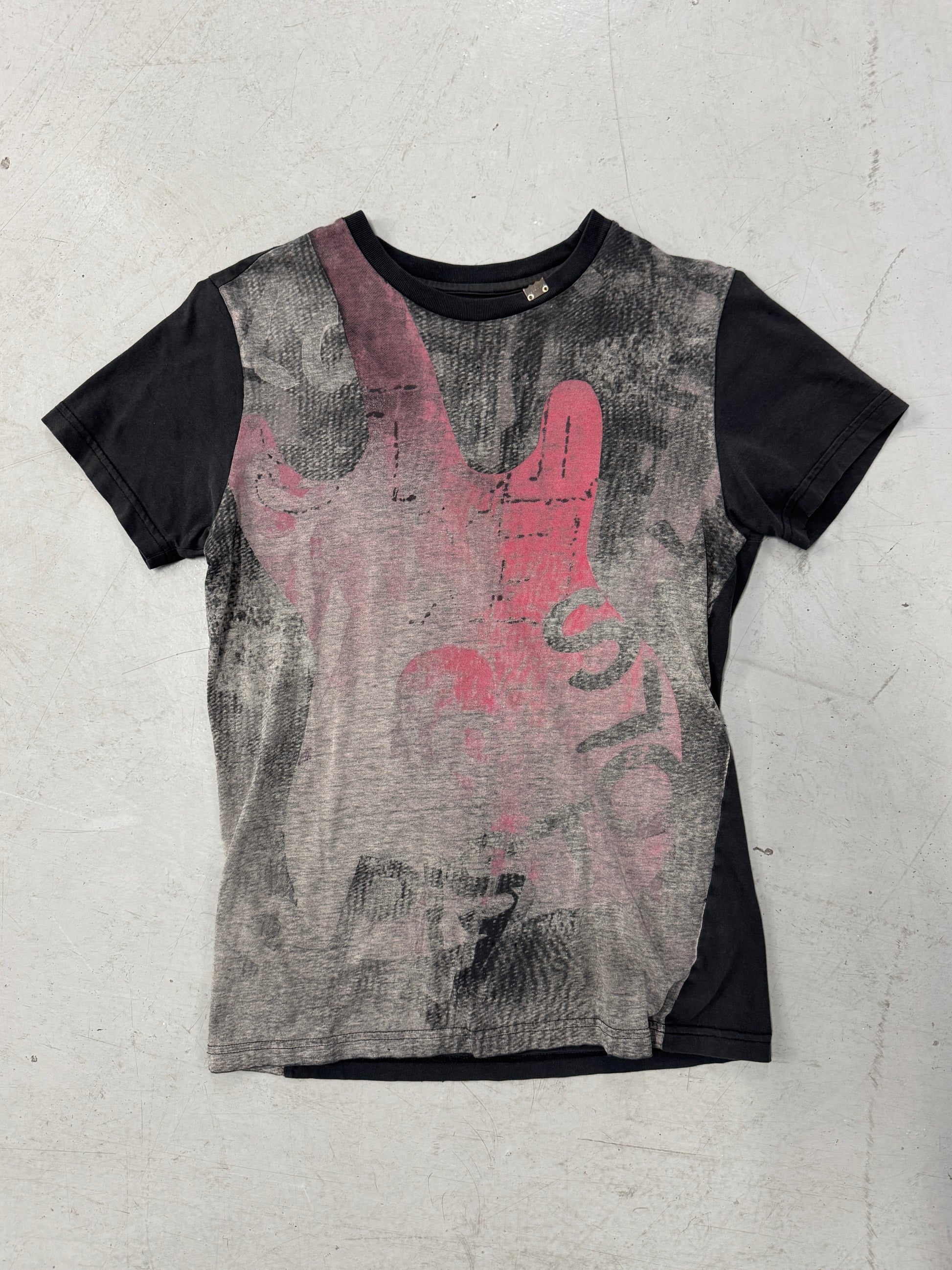 2000s Guitar Graphic T-Shirt w/ Metal Accent [L]