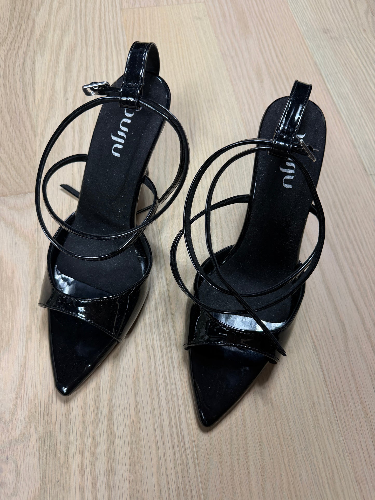 2000s Strappy Burju Heels [7.5]