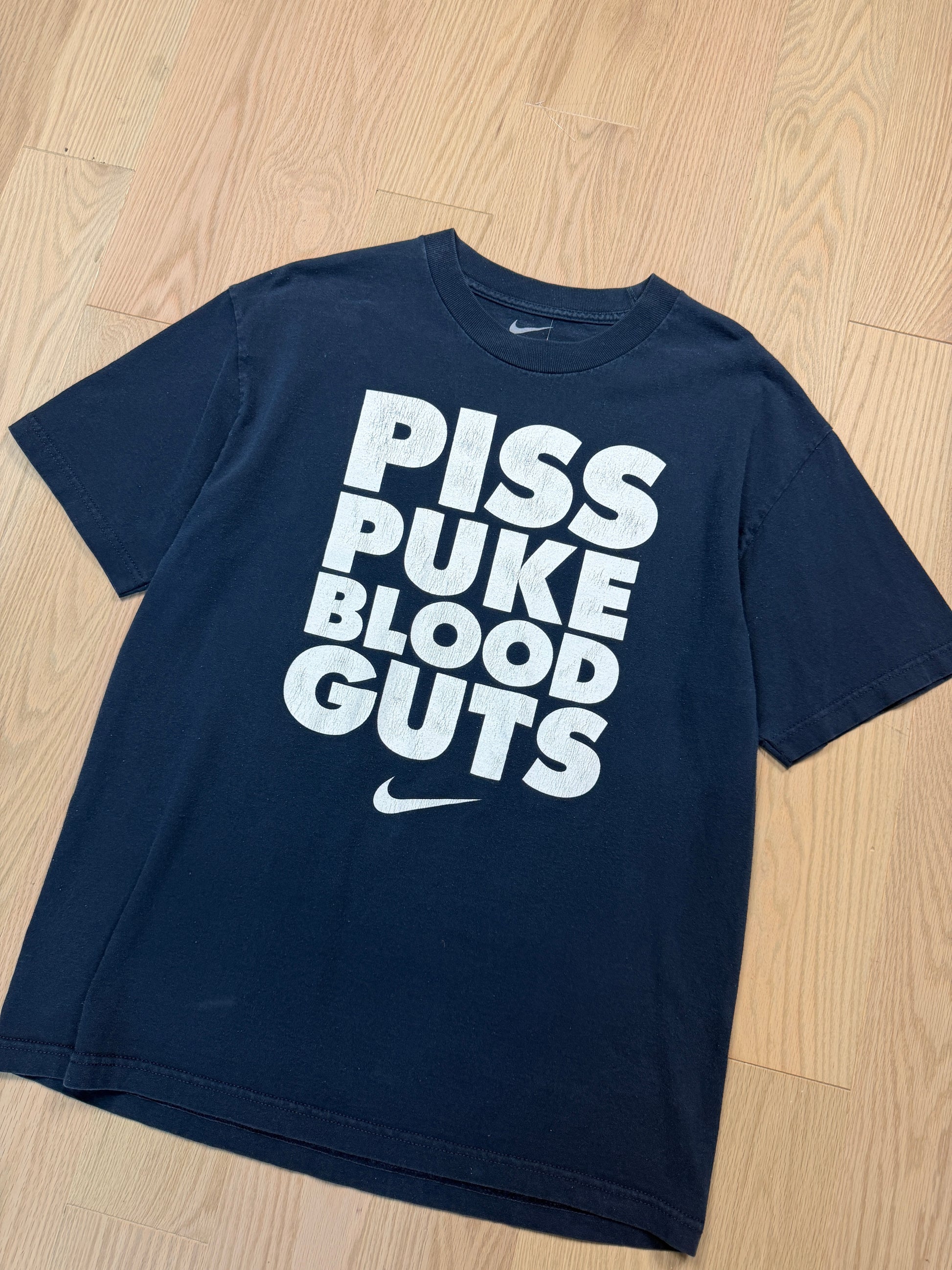2000s Nike Graphic T-Shirt [L]