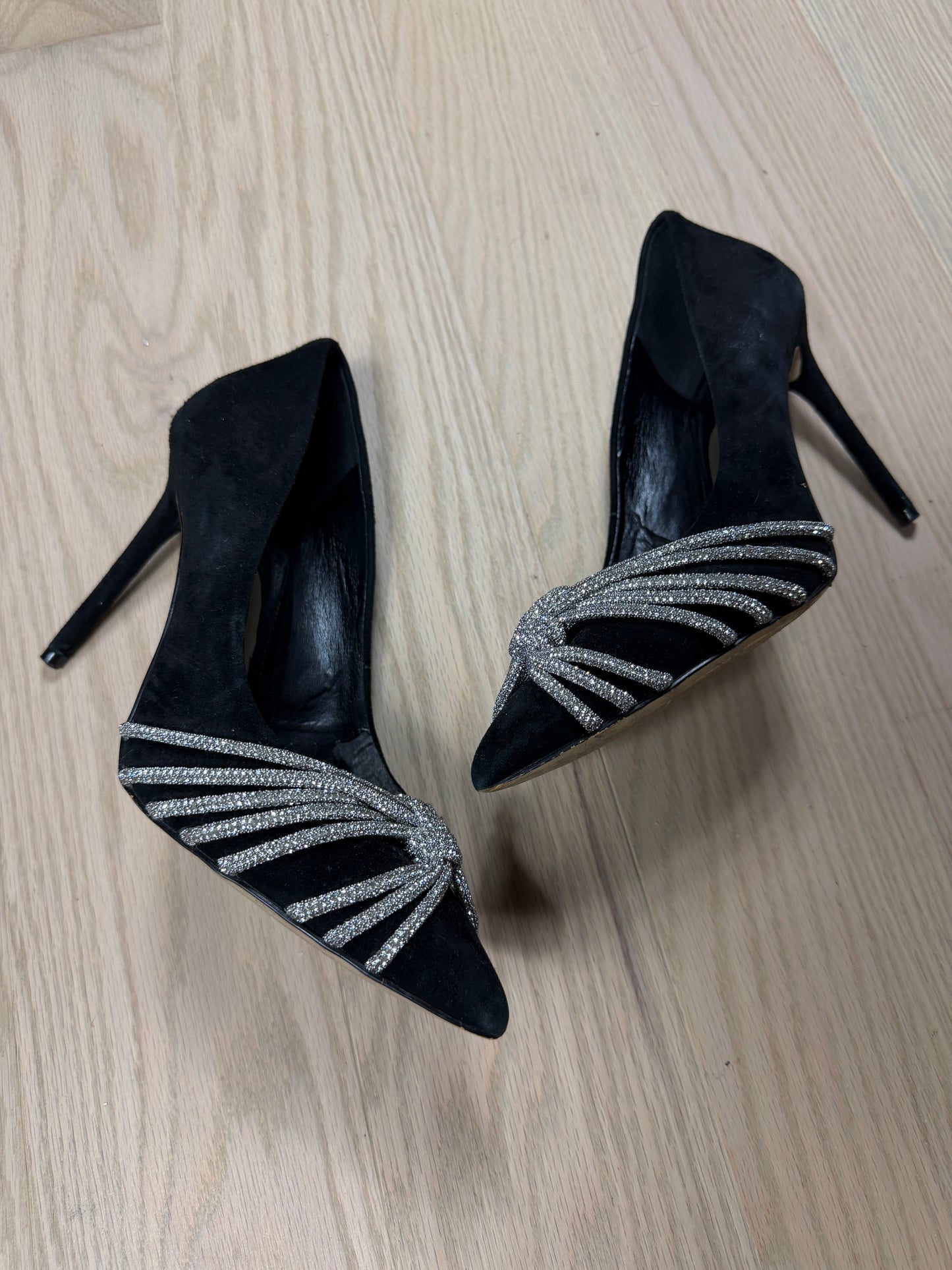 2000s Vince Camuto Glitter Ribbon Cap Heels [38]