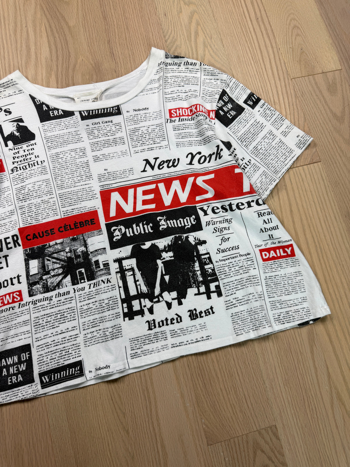 2000s Newspaper Print T-Shirt [S/M]