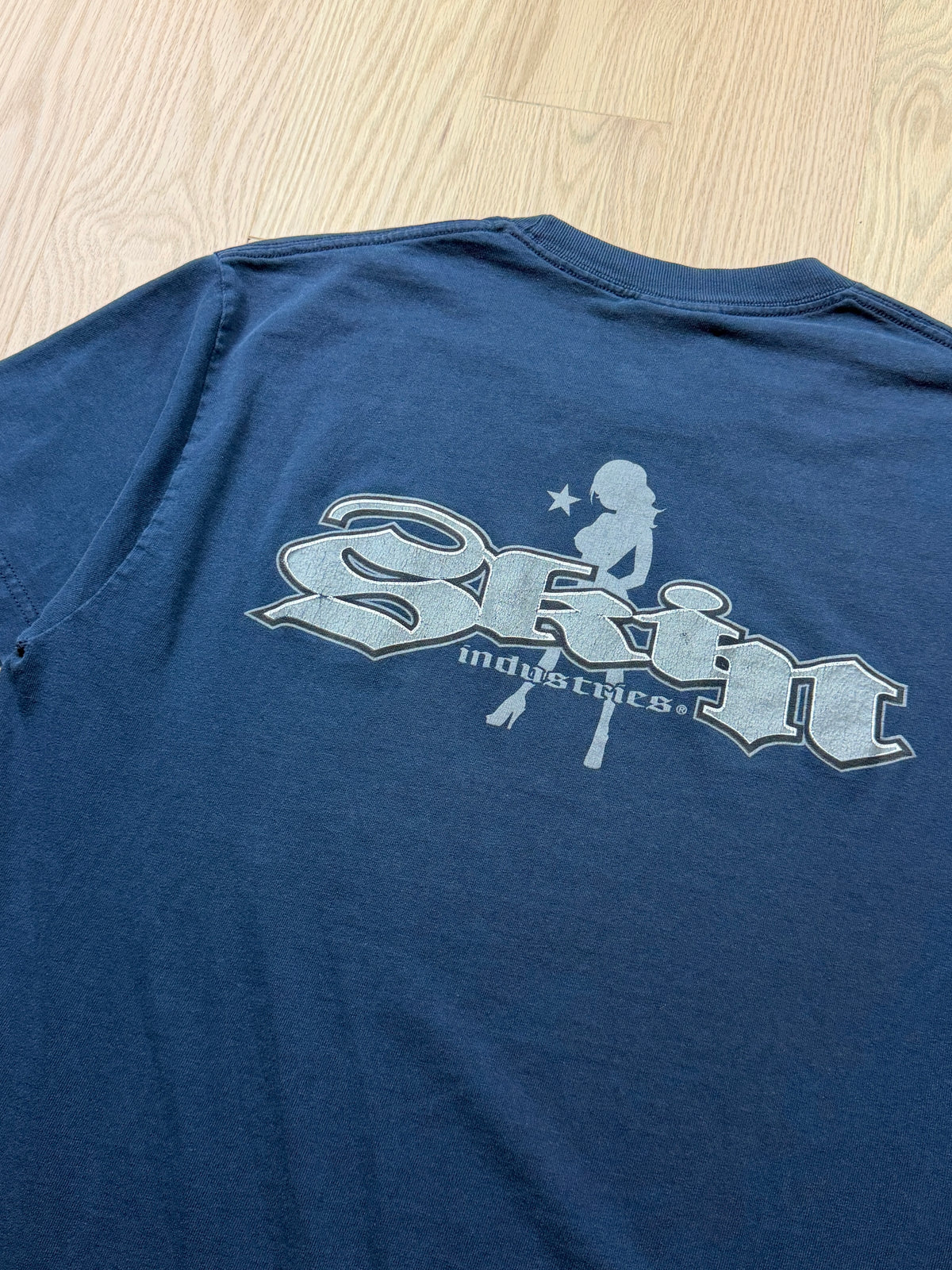 2000s Skin Indsutries T-Shirt [XL]