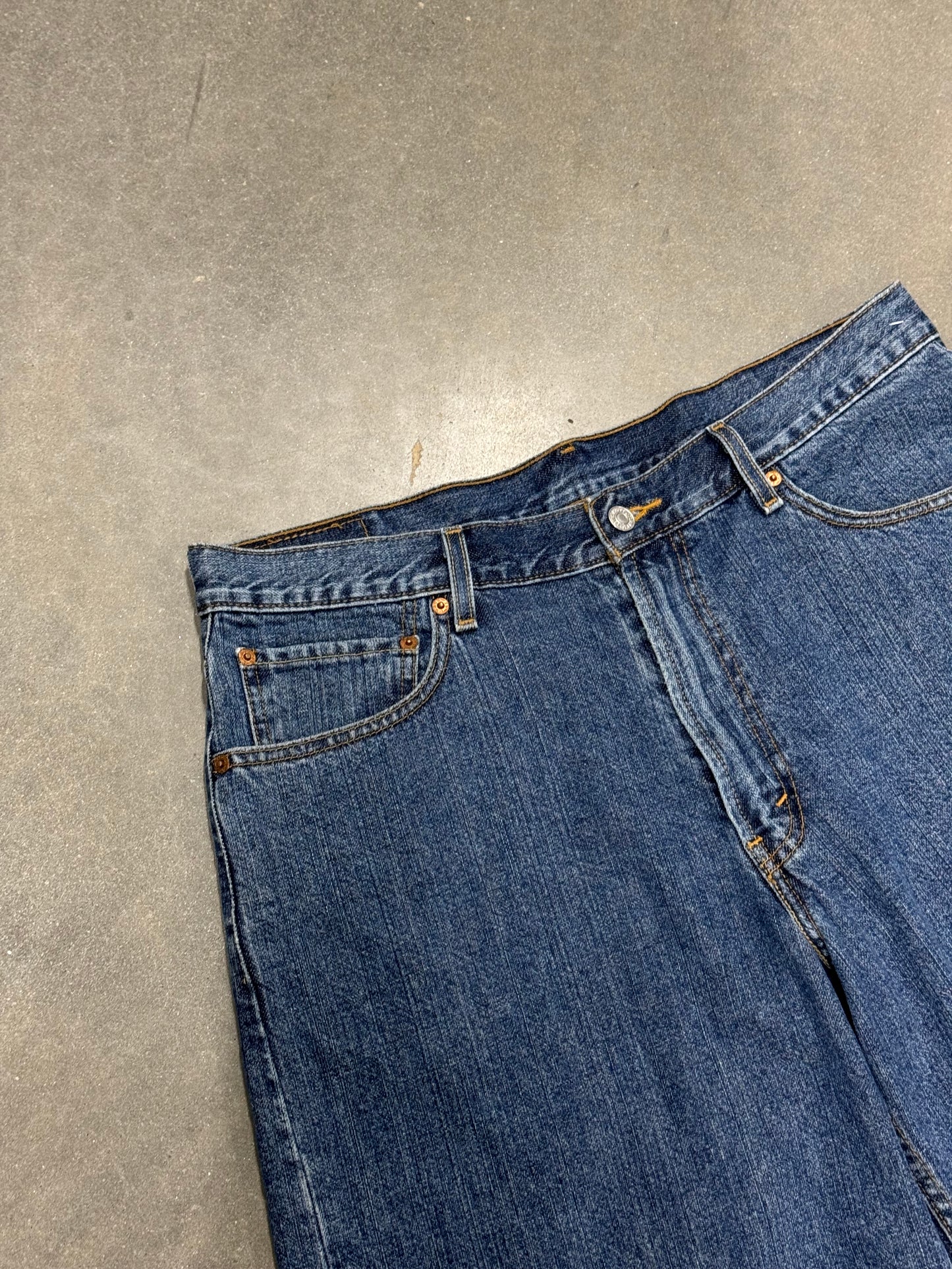 Vintage Y2K Levi’s Distressed Jorts [33]
