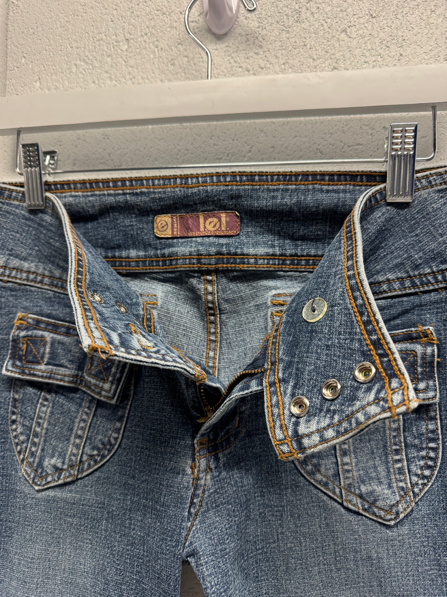 Y2K 2000s Lei Low Rise Flared Jeans [29]