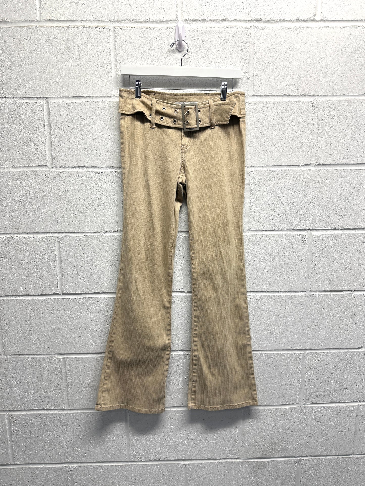 Y2K Belted Flared Pants [29”]