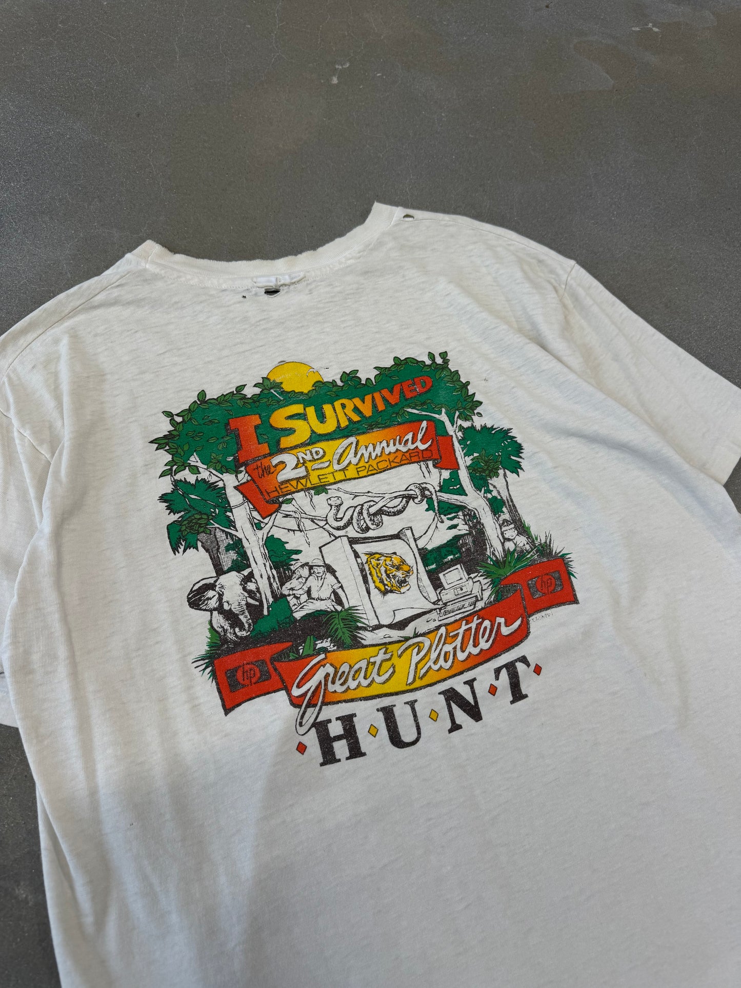 Vintage 1980s Distressed Graphic T-Shirt [XL]