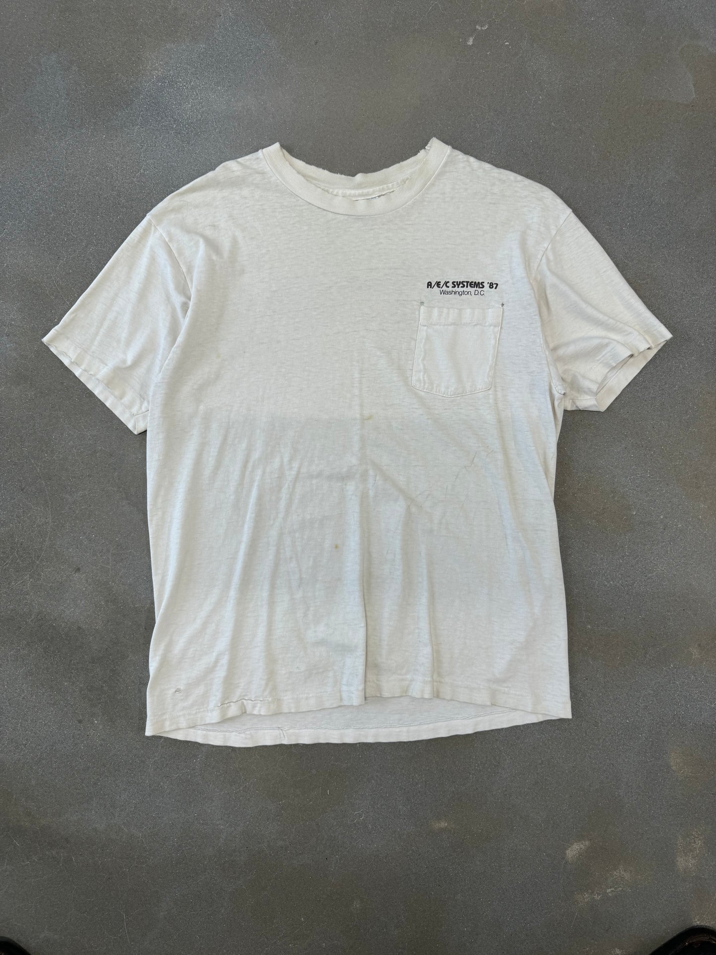 Vintage 1980s Distressed Graphic T-Shirt [XL]