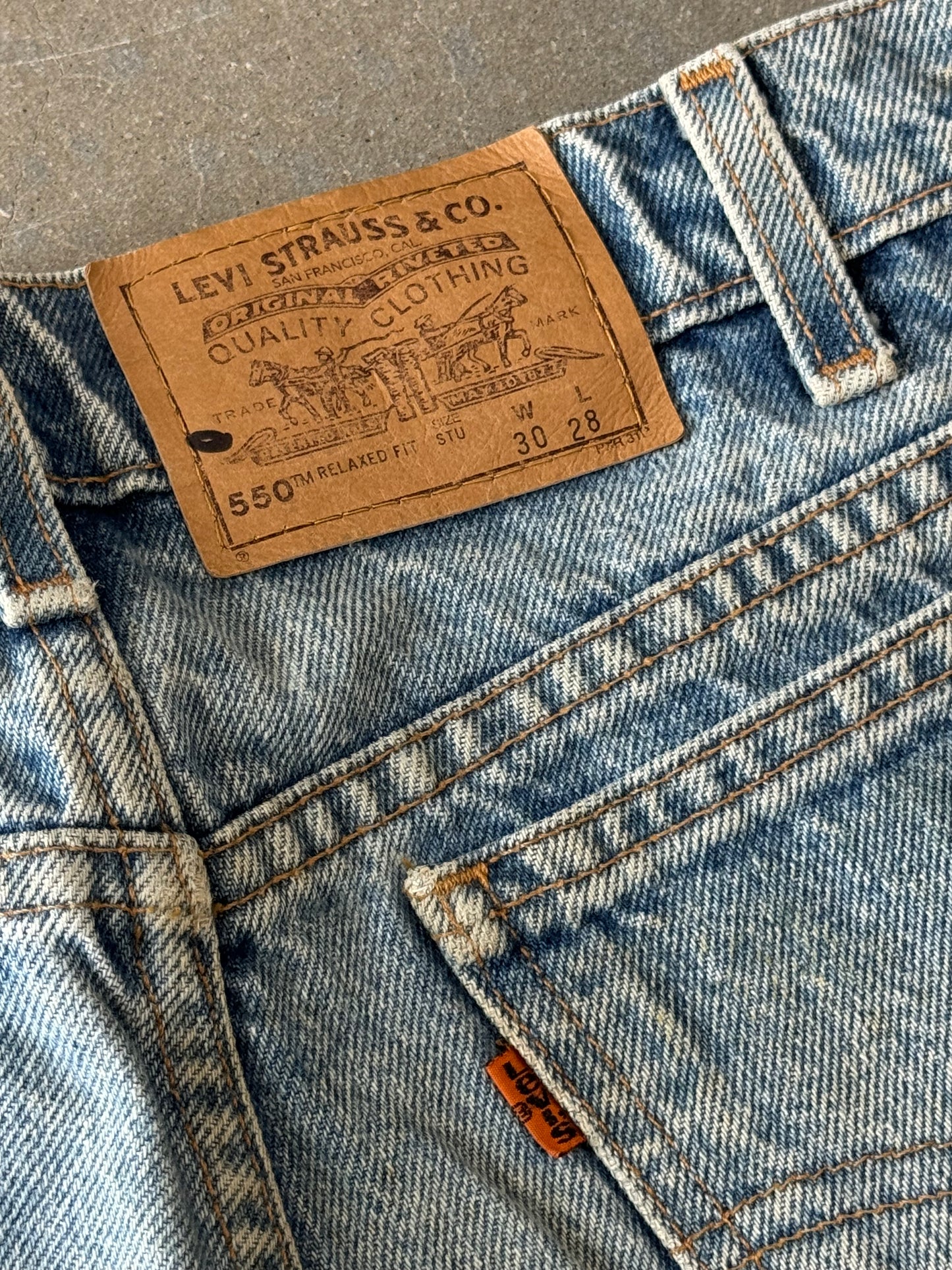 Vintage 1990s Levis 550 Relaxed Fit Orange Tab Jeans [28]