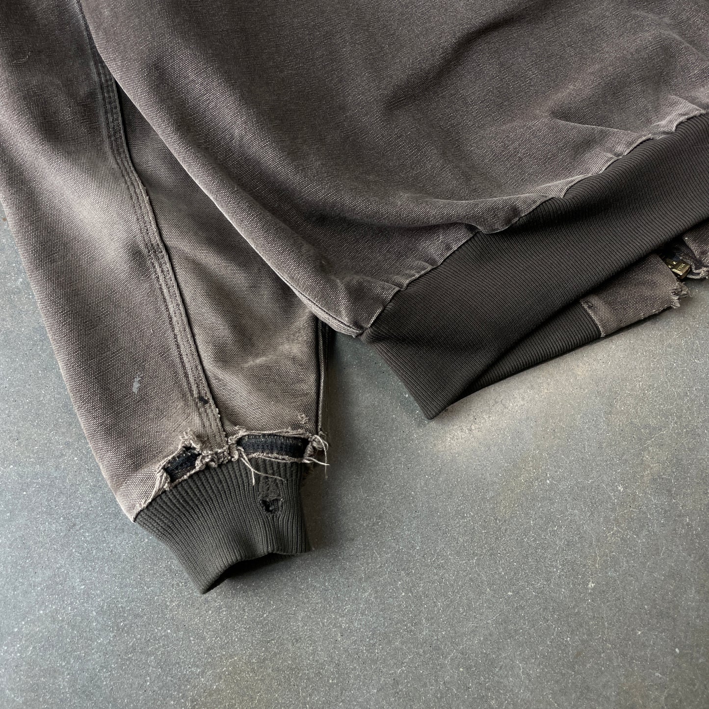 1990s Distressed Carhartt Work Jacket [L]