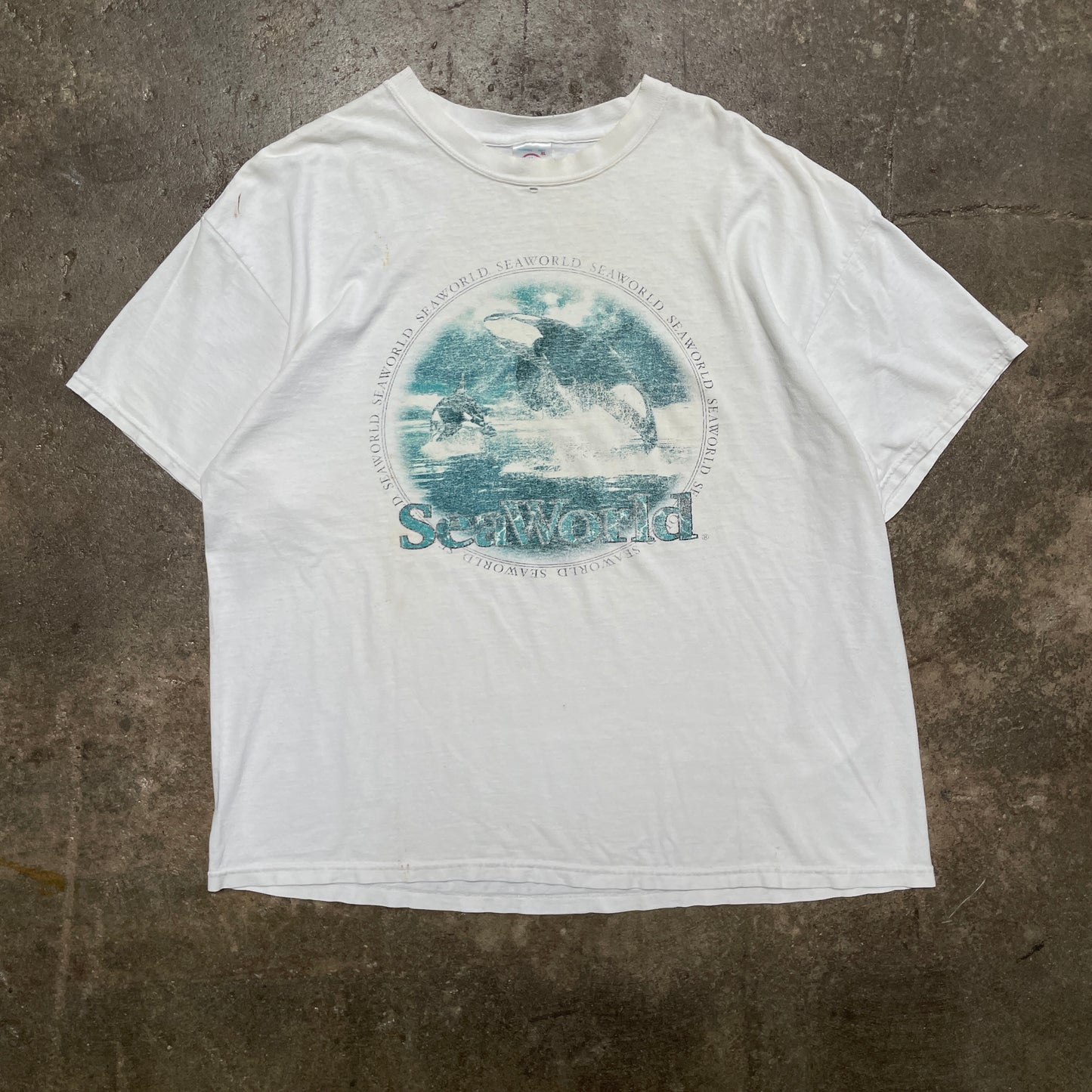 1990s Distressed Seaworld T-Shirt