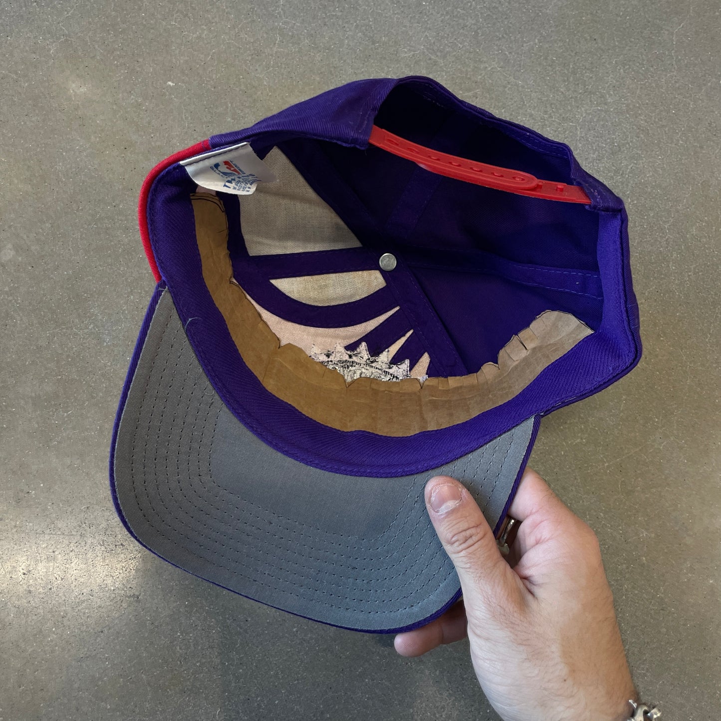 Vintage 1990s Toronto Raptos Snapback Hat