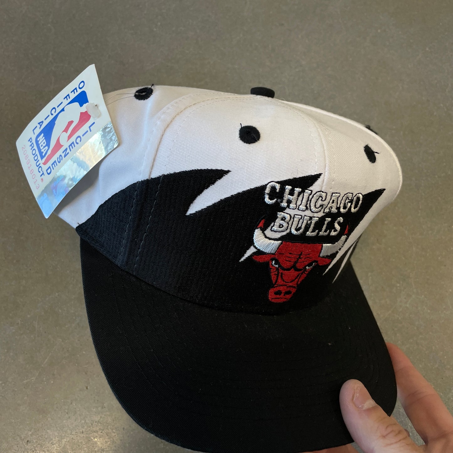 Vintage Chicago Bulls Sharktooth Snapback Hat [DS w/ TAGS!]