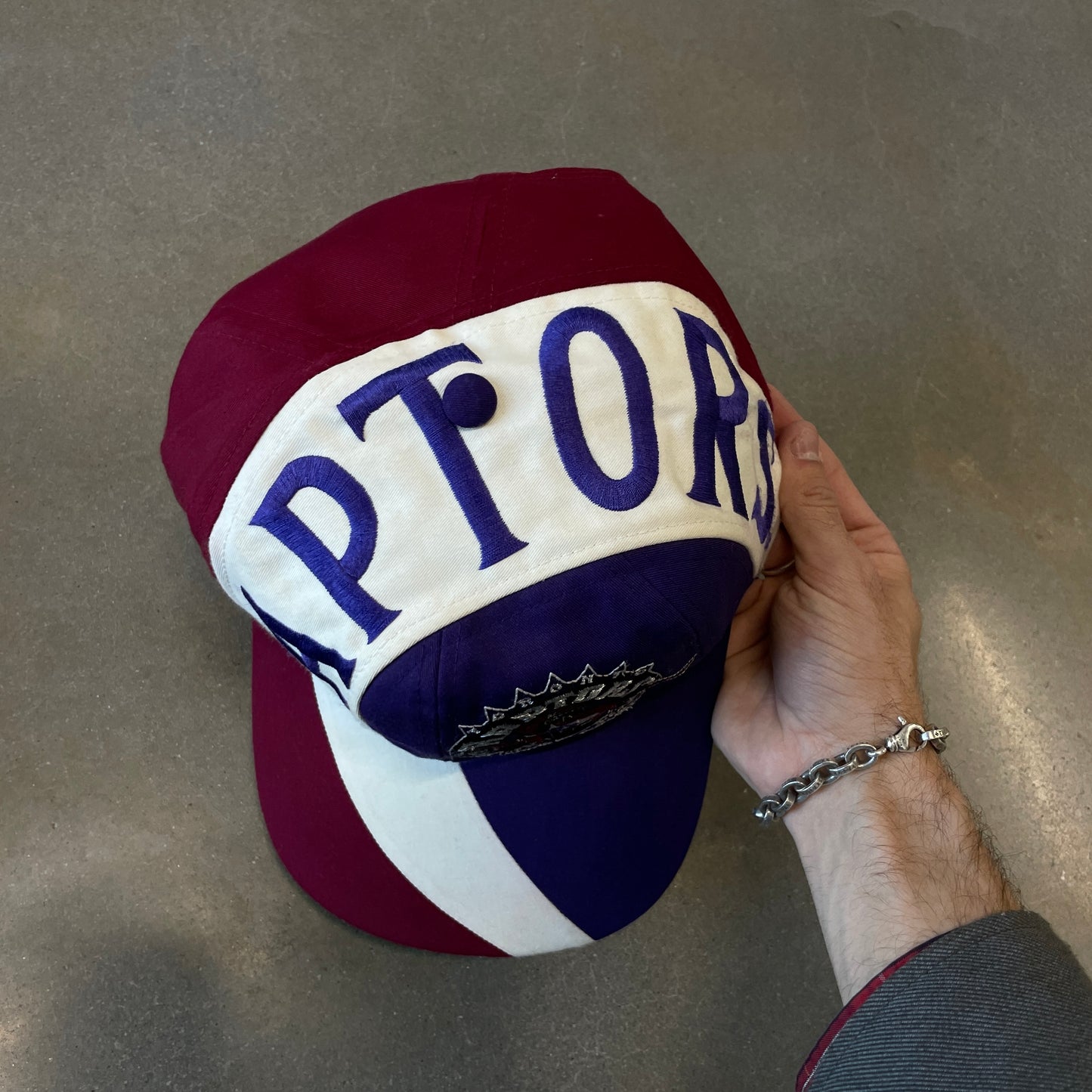 Vintage 1990s Toronto Raptos Swirl Snapback Hat