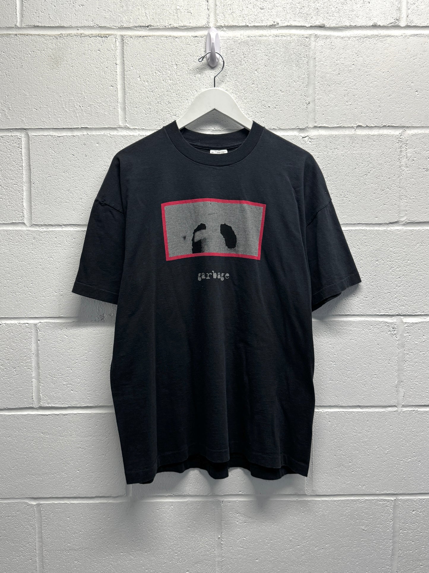 2000s Garbage Rock Band European Tag T-Shirt [XL]