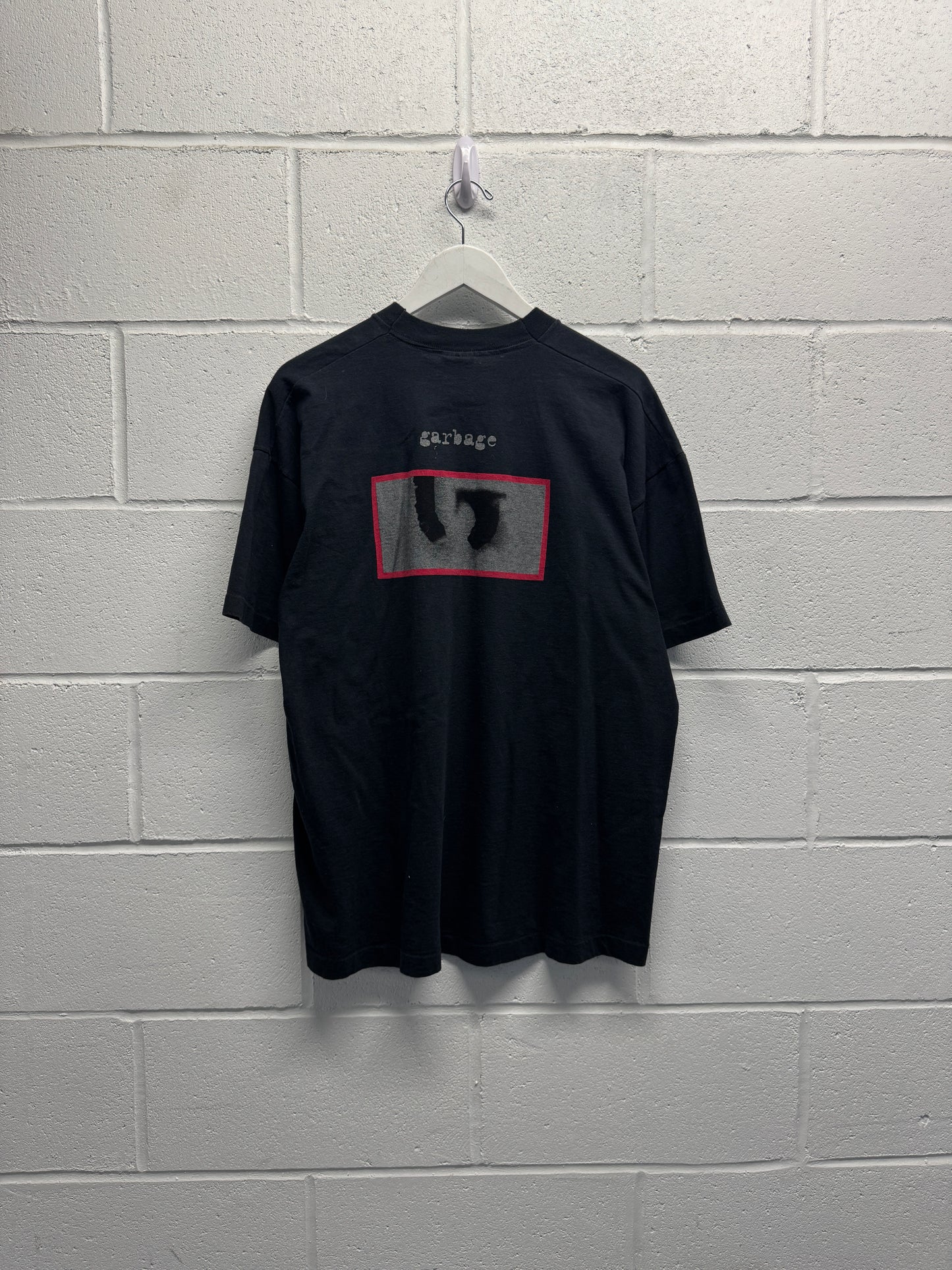 2000s Garbage Rock Band European Tag T-Shirt [XL]