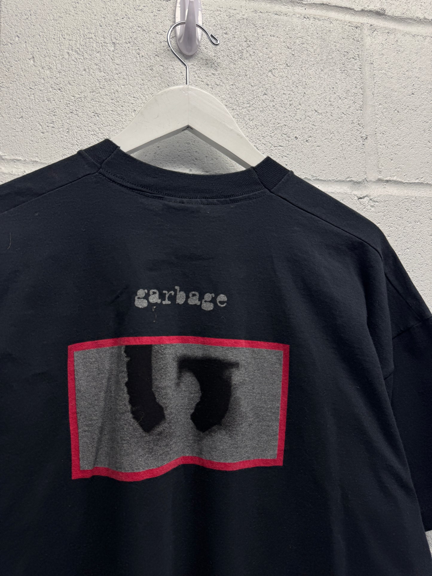 2000s Garbage Rock Band European Tag T-Shirt [XL]