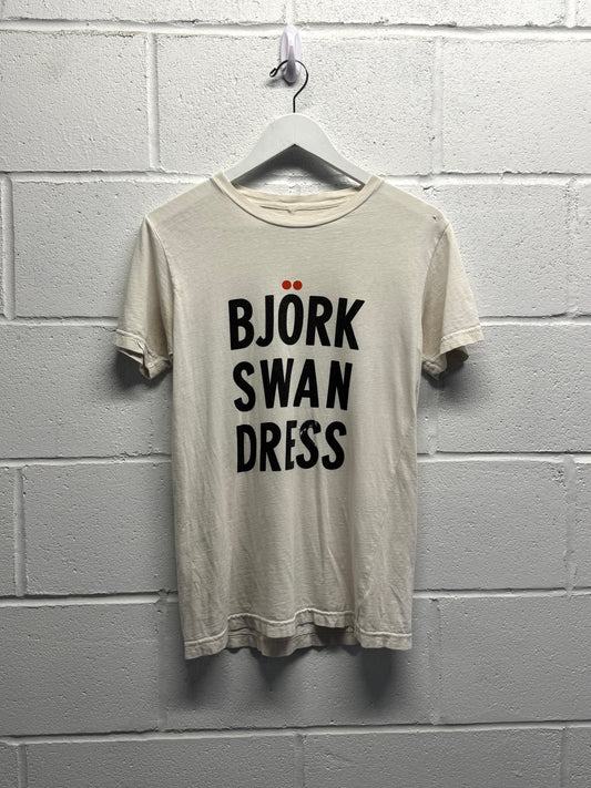 2000s Faded Bjork Swan Dress T-Shirt [M/L]