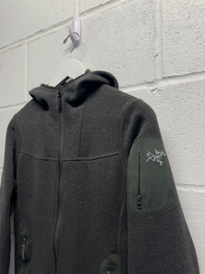 Y2K Arcteryx Hooded Zip-Up [XS]
