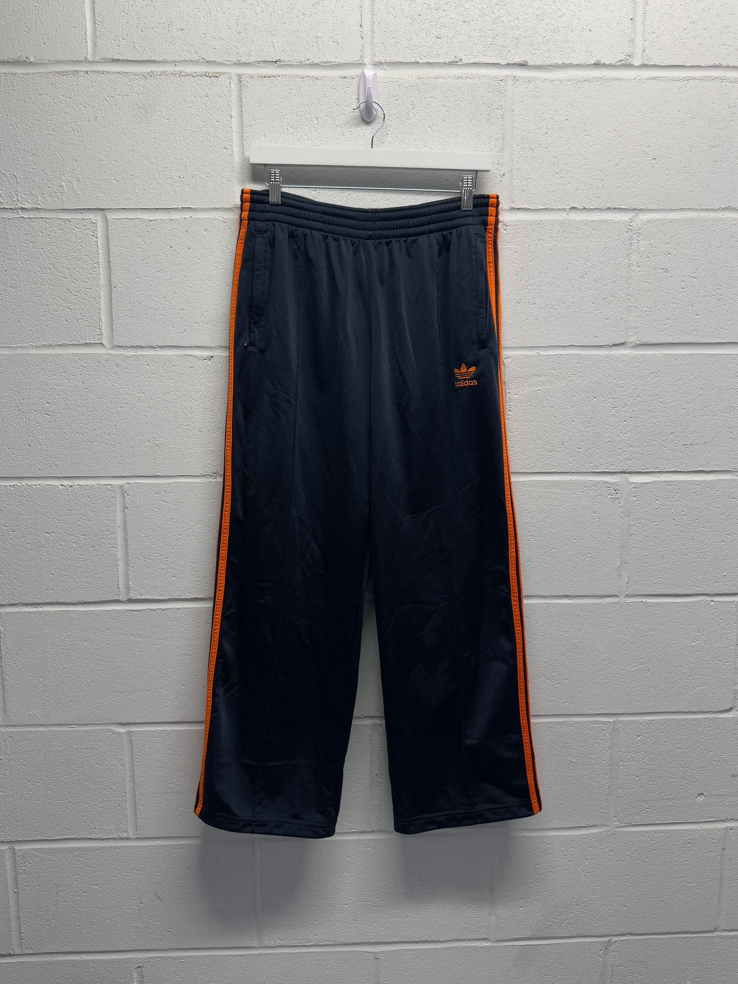 Y2K Adidas Baggy Pants [M, 32"]