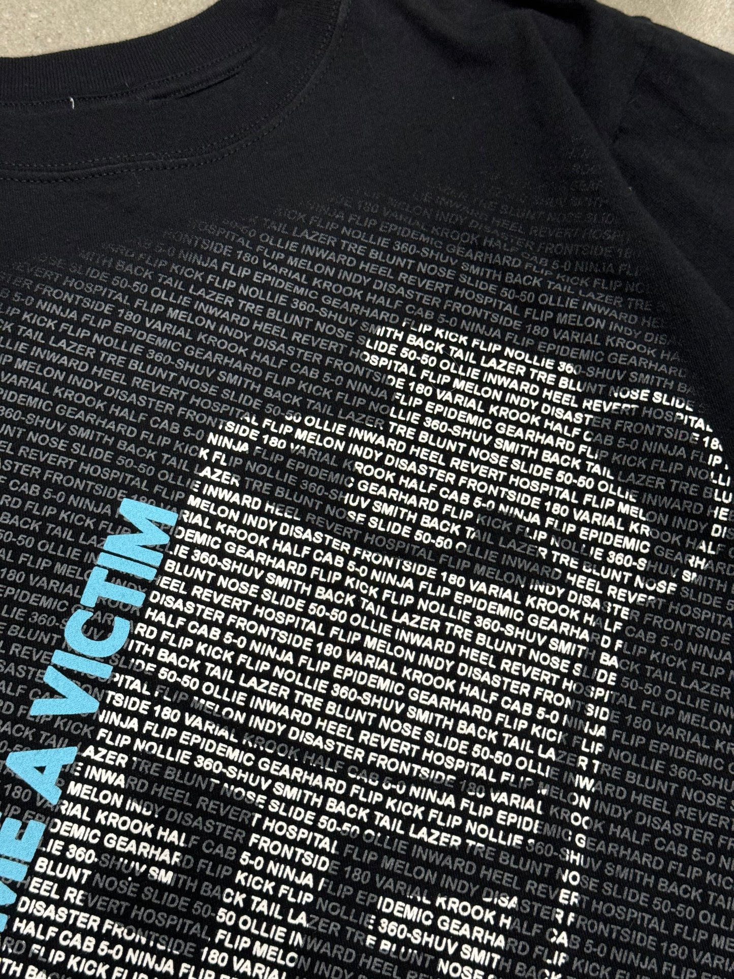 Vintage Y2K Become A Victim of Skateboarding T-Shirt [M]