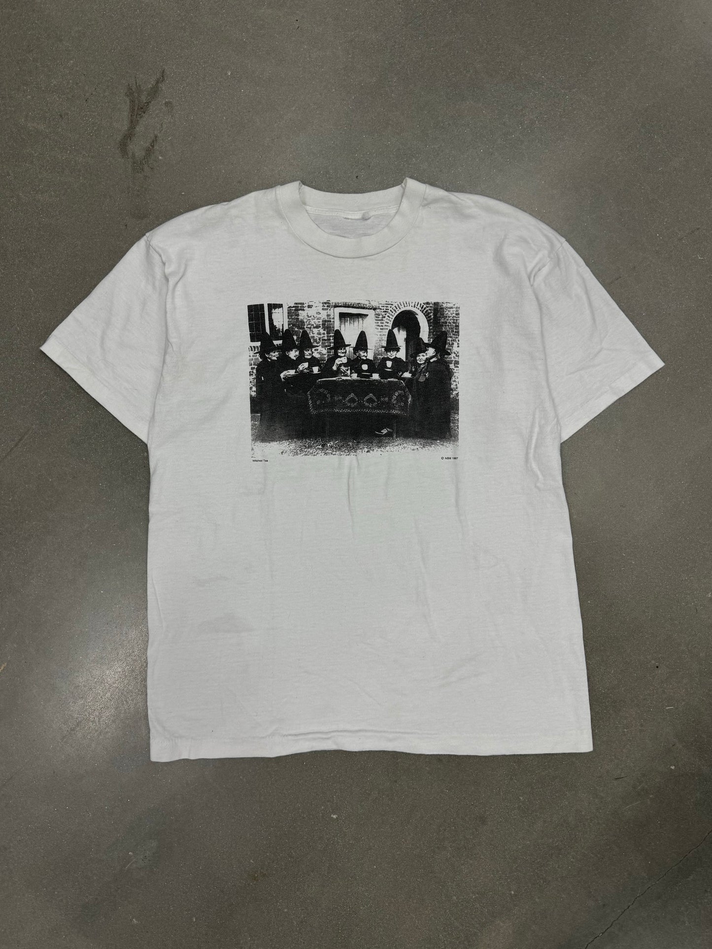 Vintage 1997 Salem Witches Tea Party T-Shirt [L]