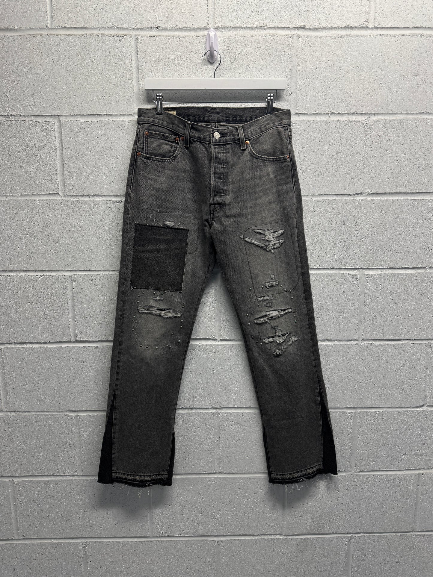 Y2K Levis 501 '54 Premium Studded Flares [32]