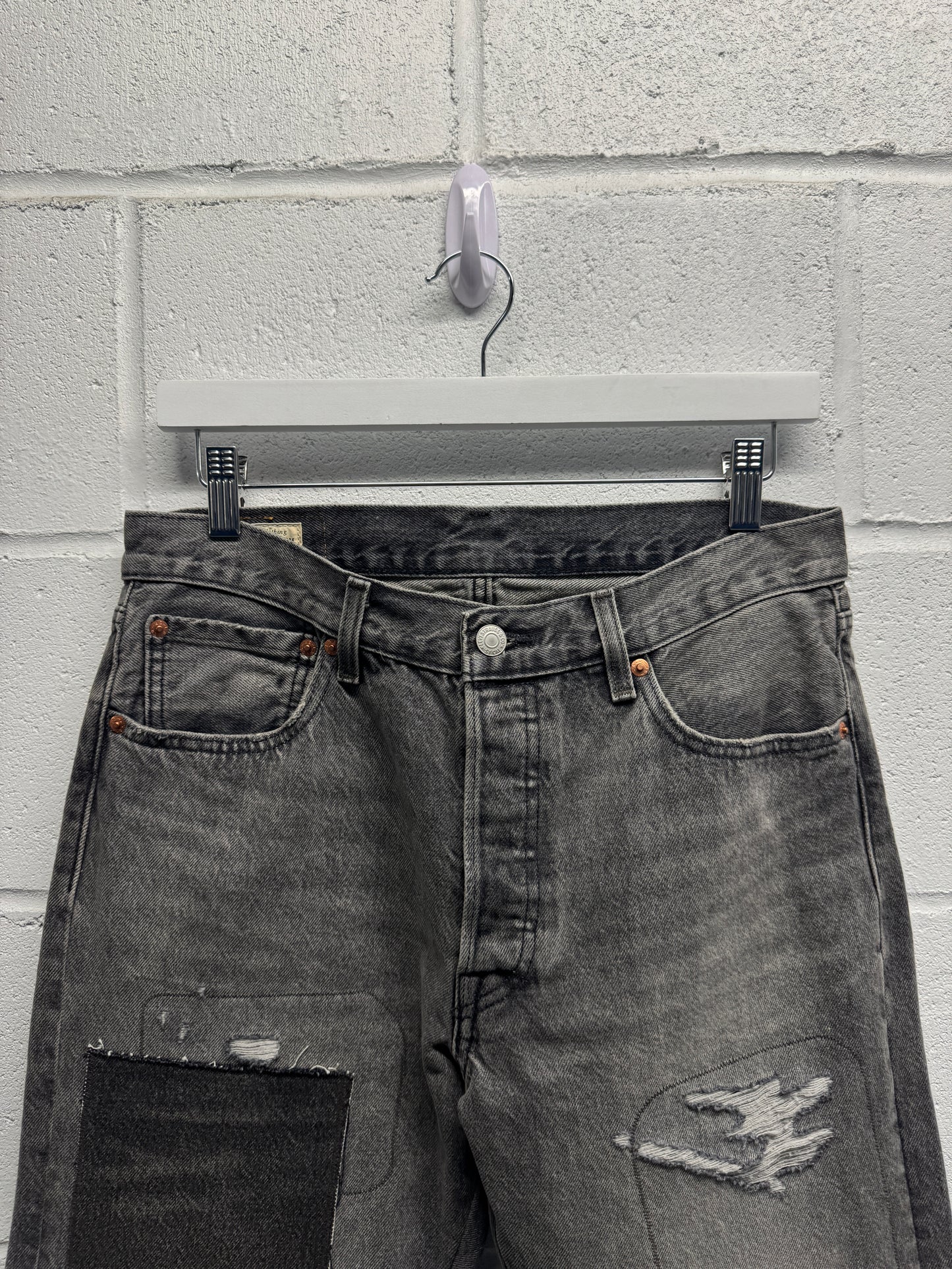 Y2K Levis 501 '54 Premium Studded Flares [32]
