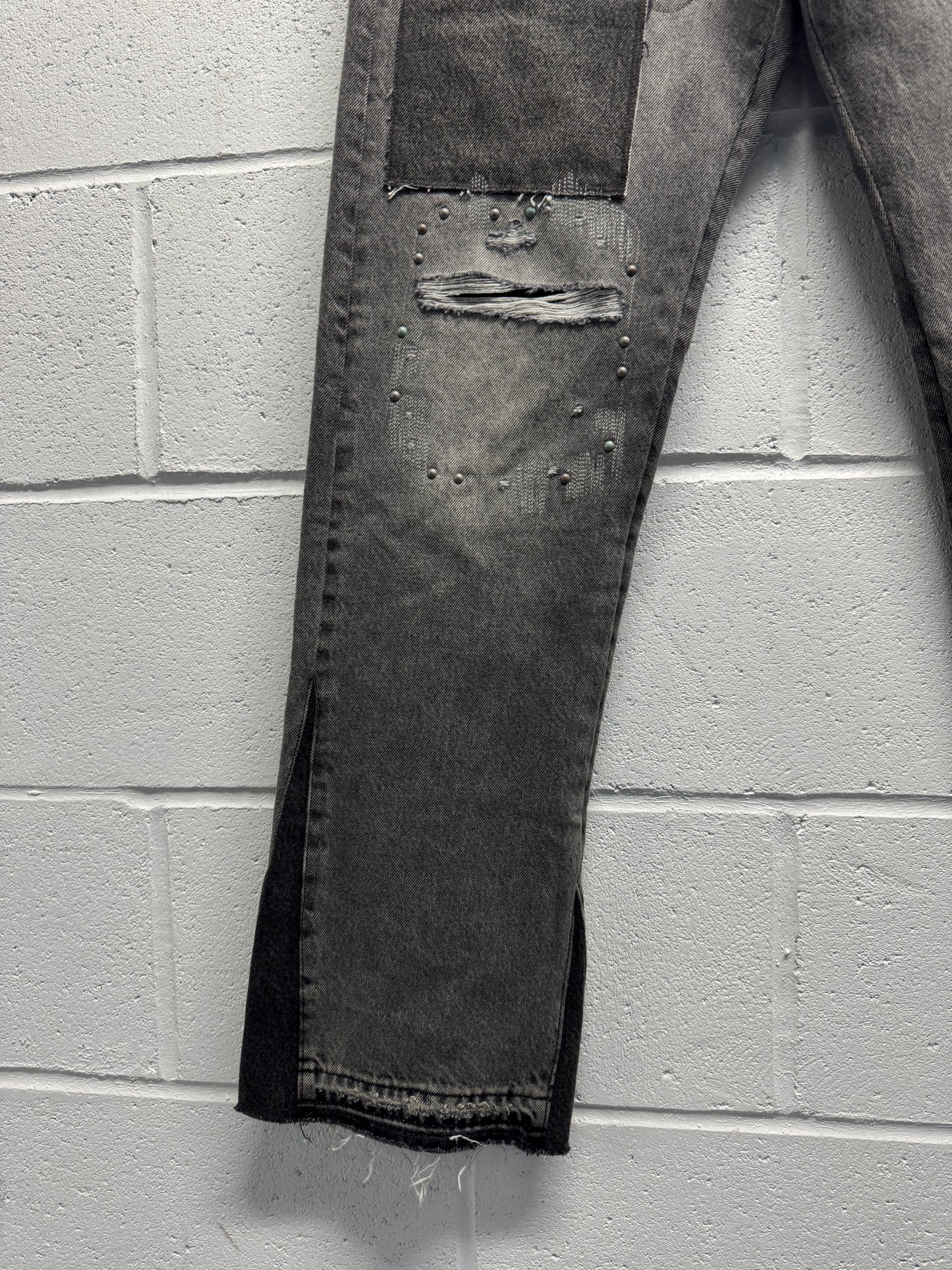 Y2K Levis 501 '54 Premium Studded Flares [32]