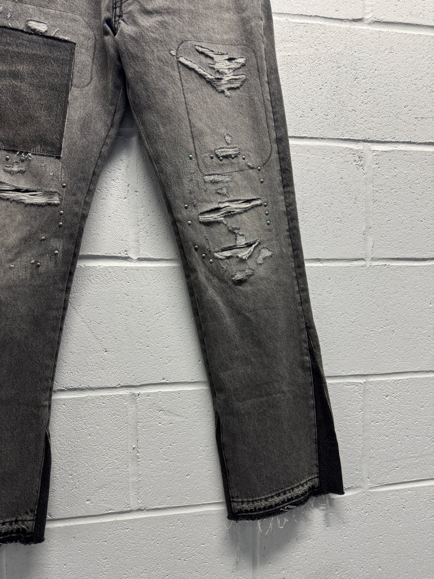 Y2K Levis 501 '54 Premium Studded Flares [32]