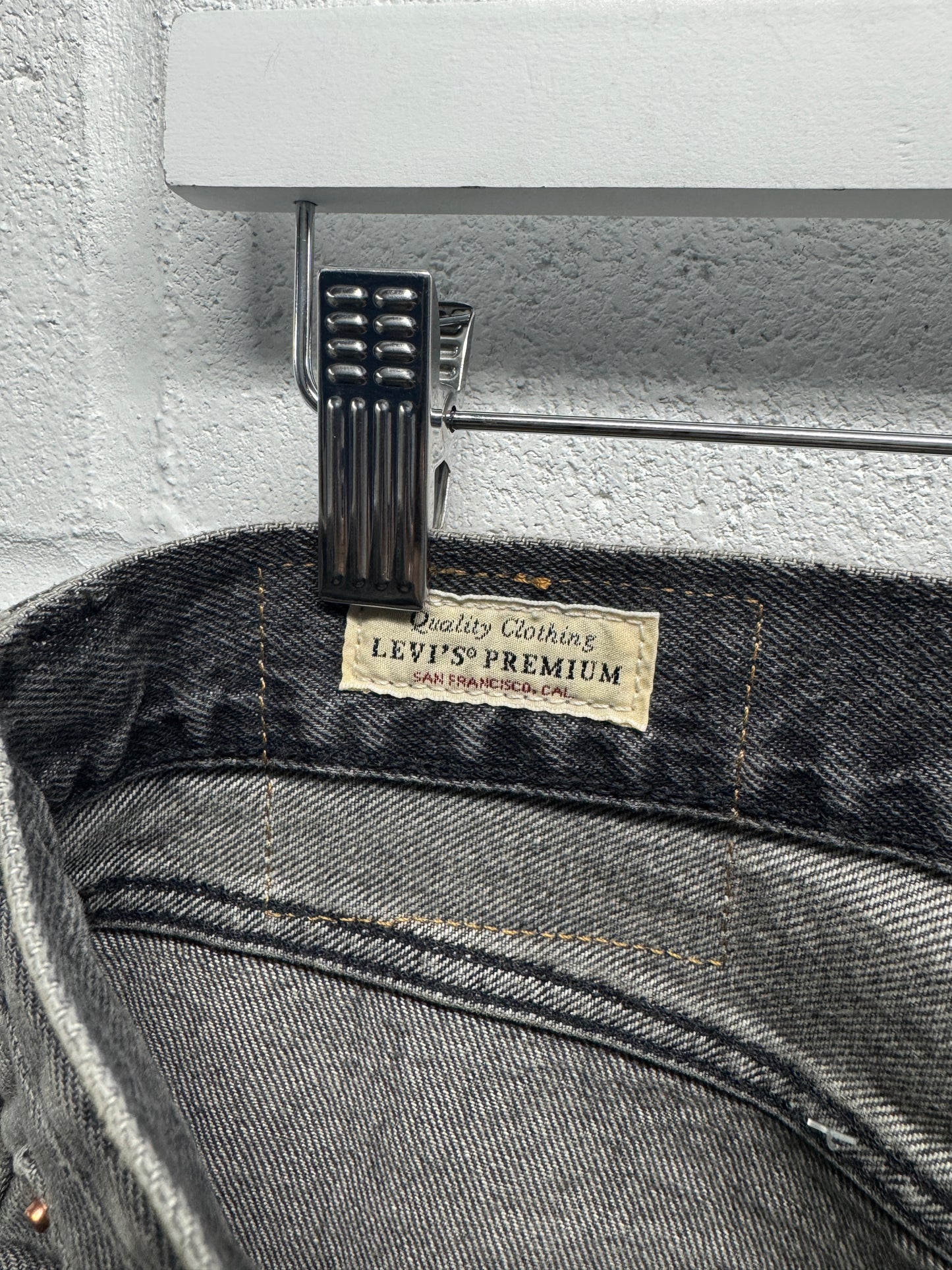 Y2K Levis 501 '54 Premium Studded Flares [32]