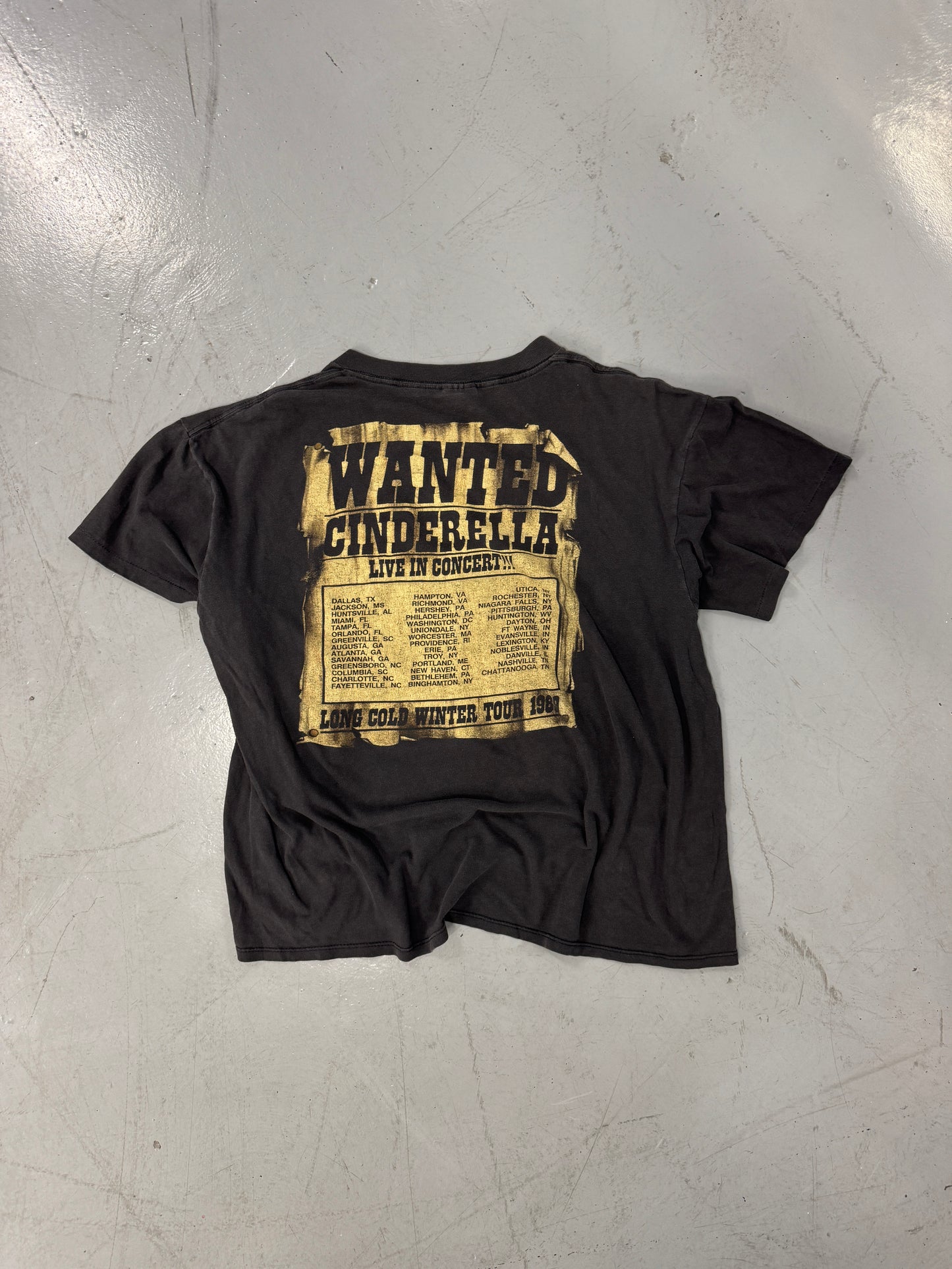 1988 Cinderella Long Cold Winter Tour Rock Band T-Shirt [XL]