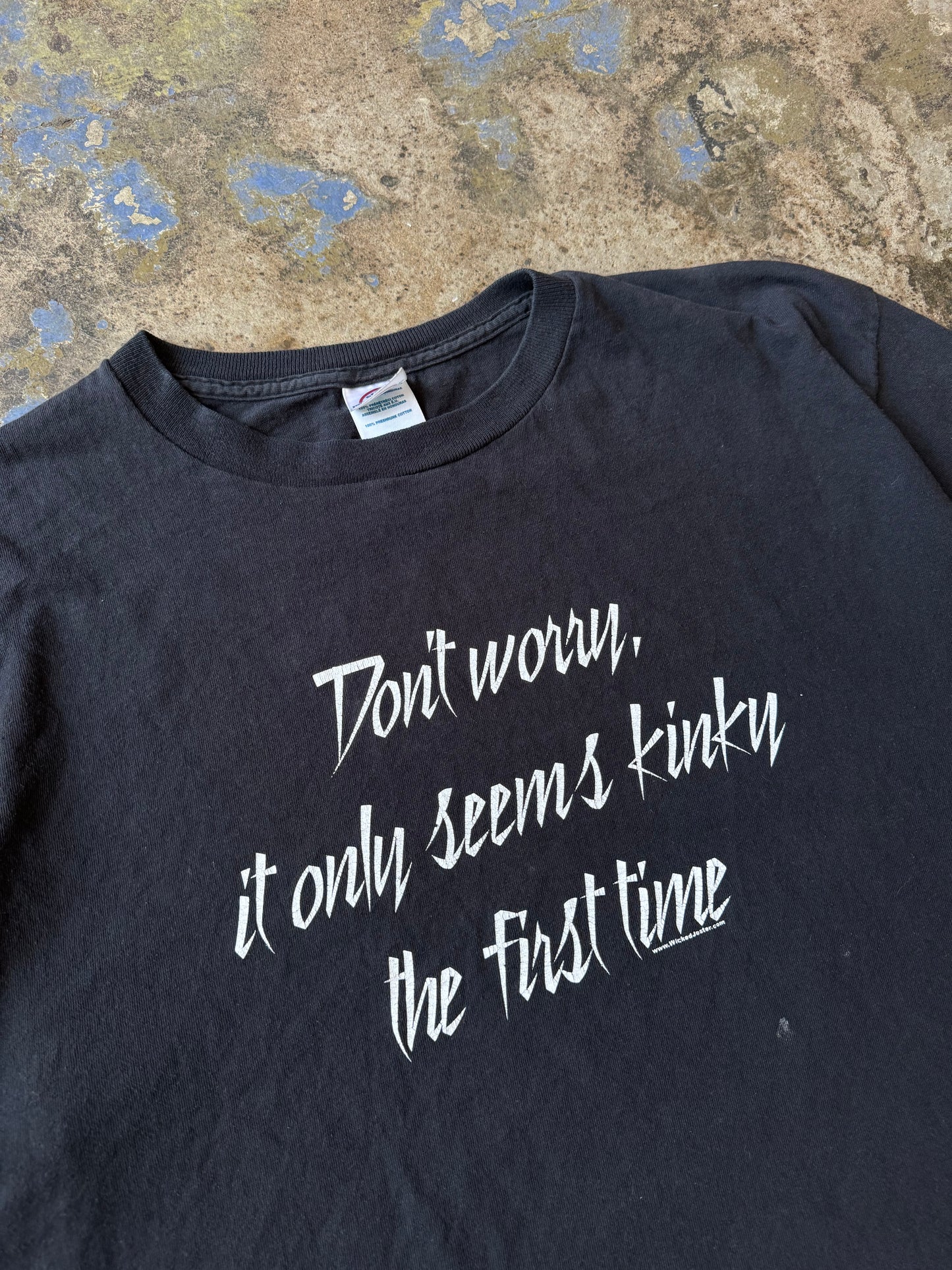 Vintage "Don't Worry It's Only Kinky The First Time" T-Shirt [L]
